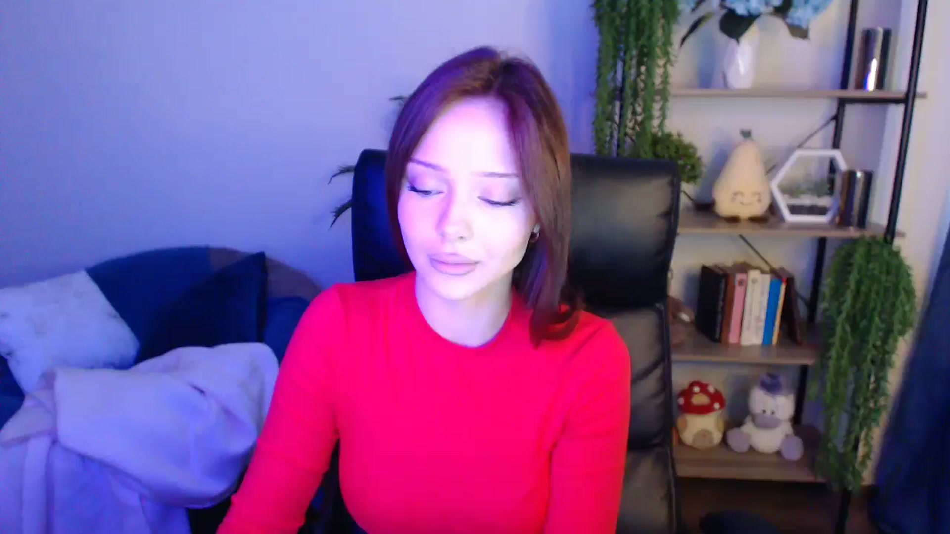 Gallery image thumbnail from KateManelli's myfreecams stream on, 04/16/2025, 09:43 image 10 of 20