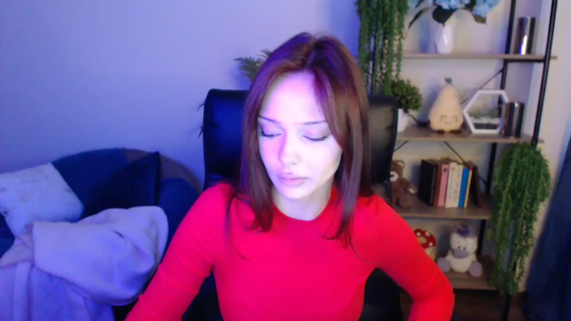 Gallery image thumbnail from KateManelli's myfreecams stream on, 04/16/2025, 09:43 image 2 of 20
