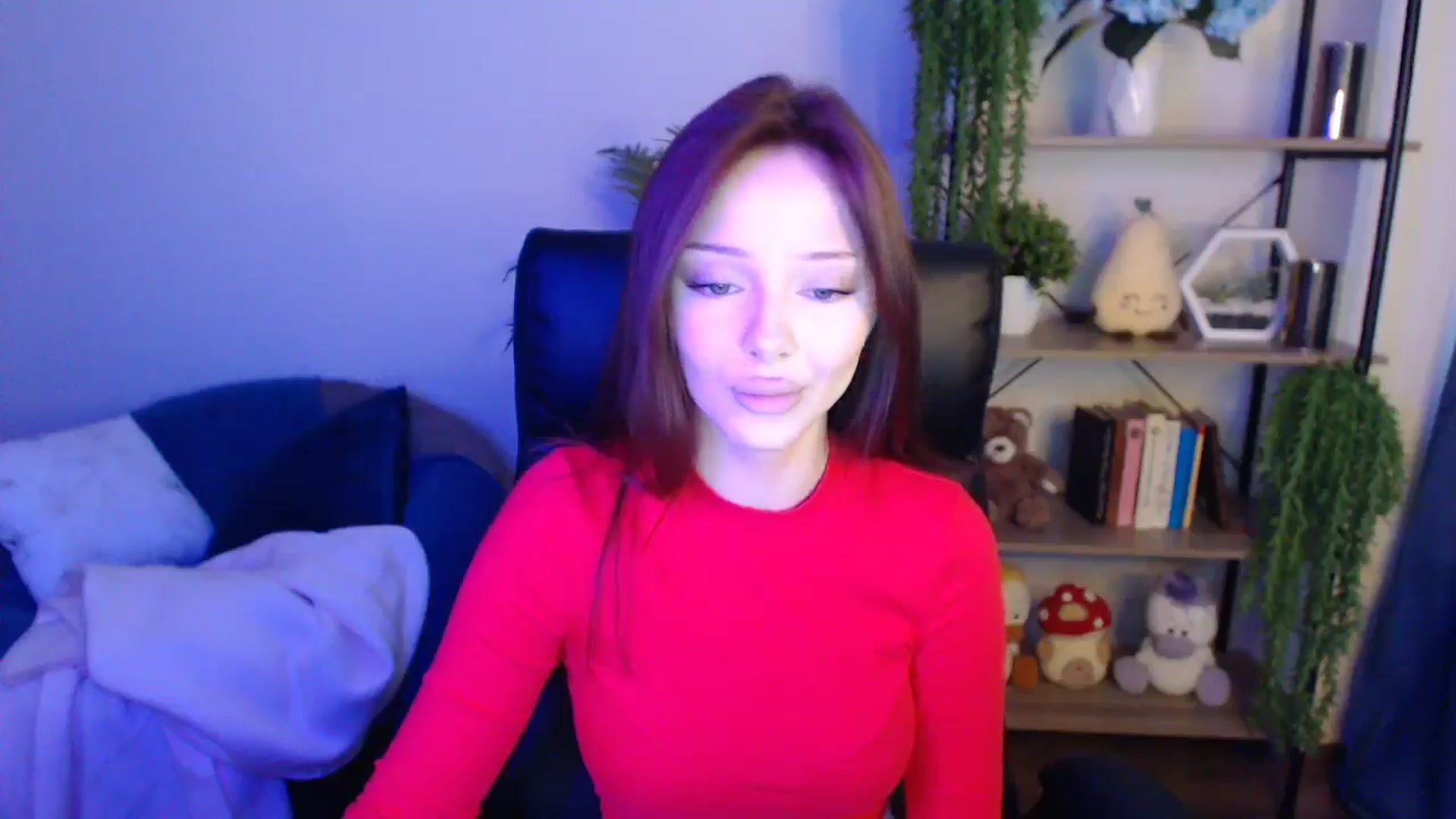 Gallery image thumbnail from KateManelli's myfreecams stream on, 04/16/2025, 09:43 image 17 of 20