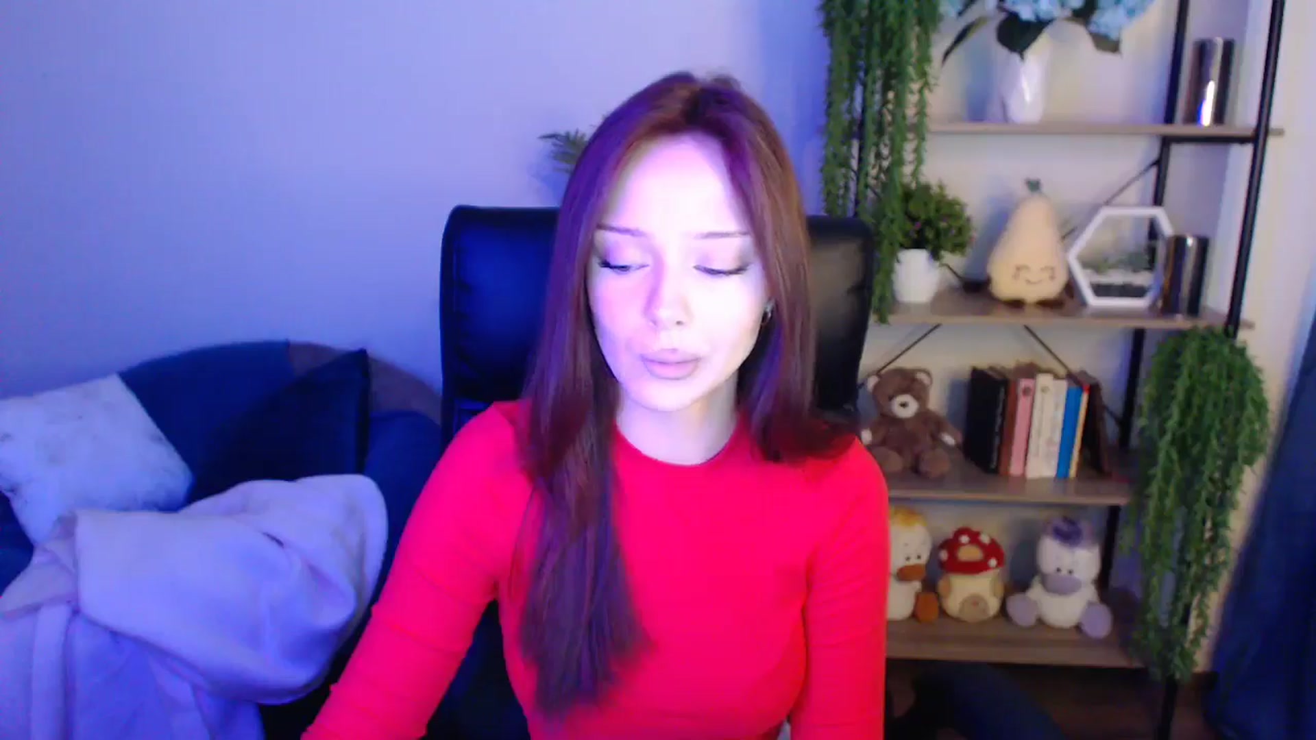 Gallery image thumbnail from KateManelli's myfreecams stream on, 04/16/2025, 09:43 image 16 of 20