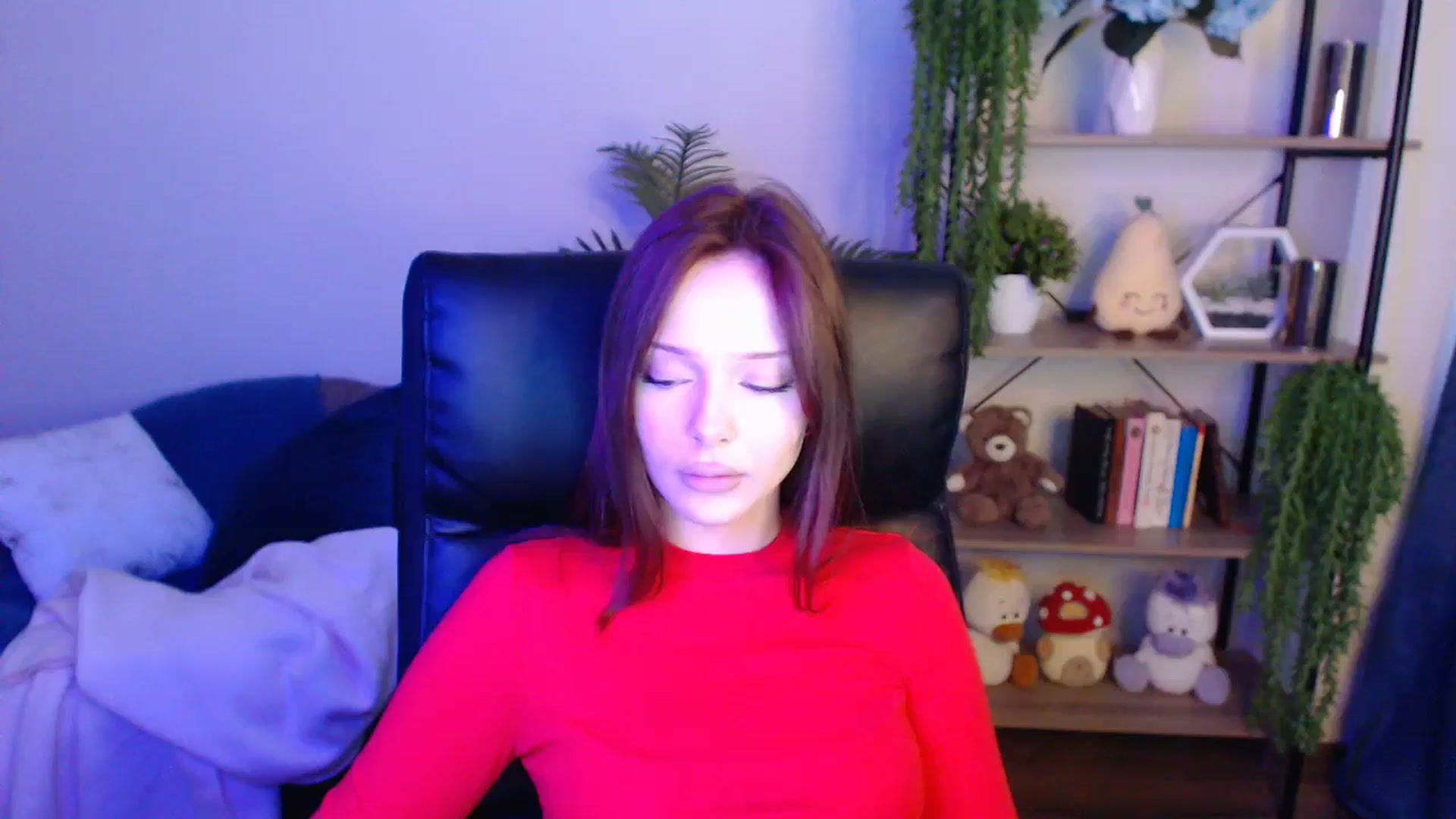 Gallery image thumbnail from KateManelli's myfreecams stream on, 04/16/2025, 10:41 image 6 of 20