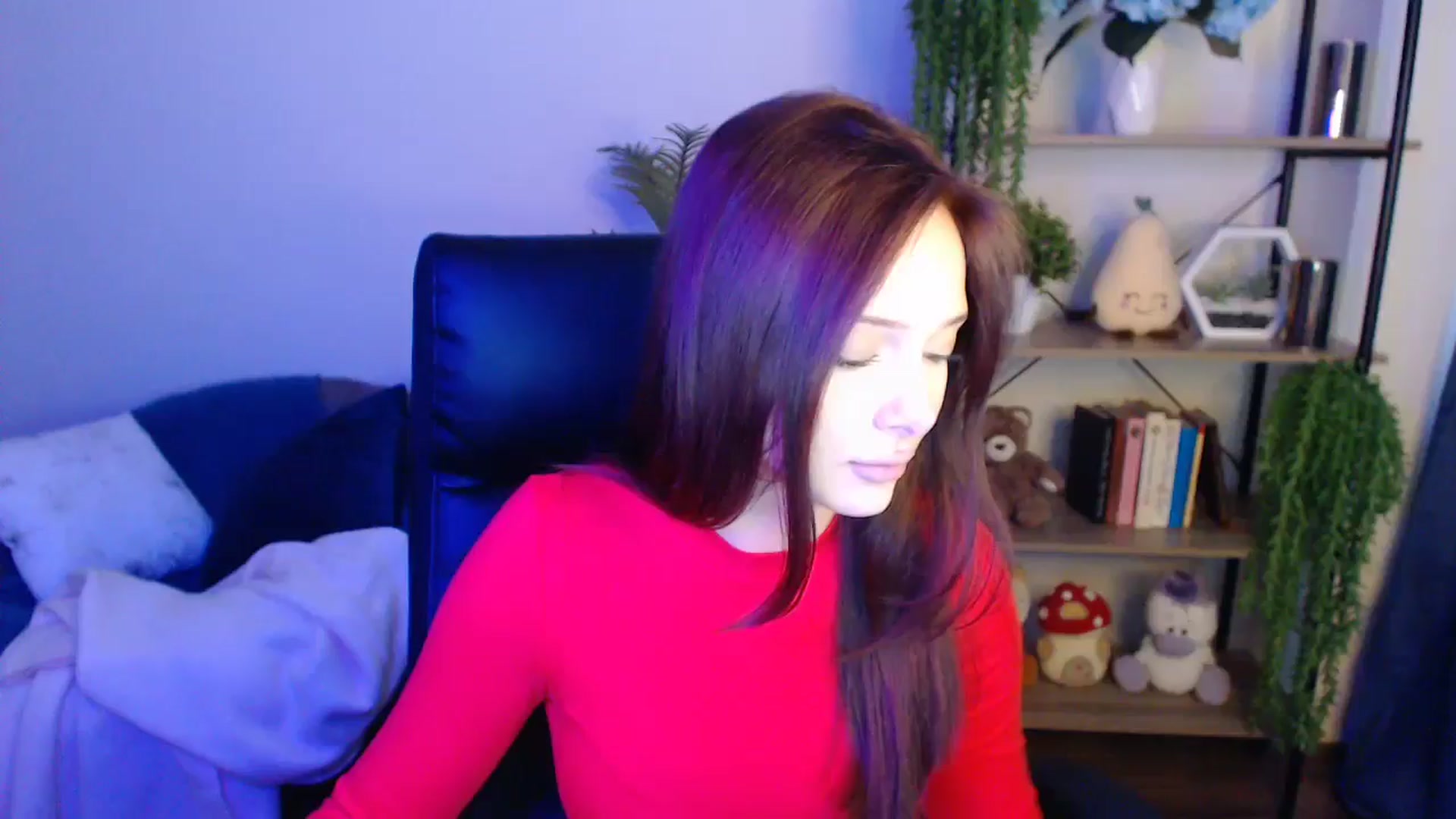 Gallery image thumbnail from KateManelli's myfreecams stream on, 04/16/2025, 10:41 image 16 of 20