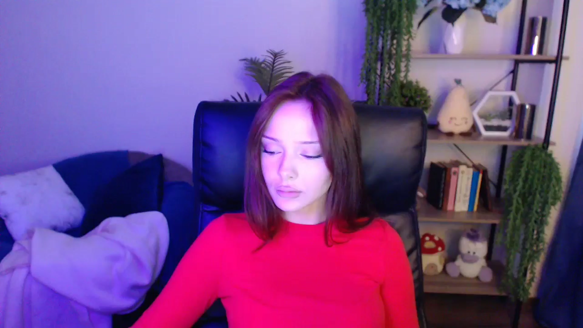 Gallery image thumbnail from KateManelli's myfreecams stream on, 04/16/2025, 11:02 image 11 of 20