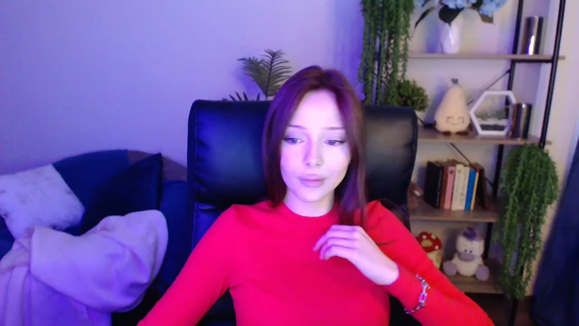 Gallery image thumbnail from KateManelli's myfreecams stream on, 04/16/2025, 11:02 image 2 of 20