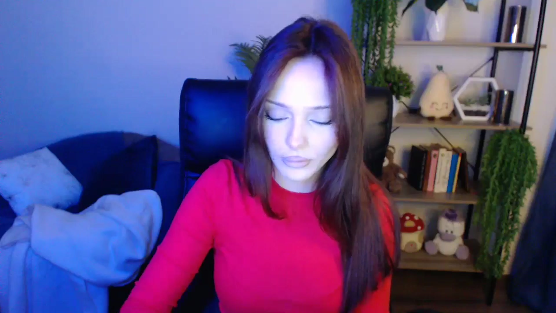 Gallery image thumbnail from KateManelli's myfreecams stream on, 04/16/2025, 11:51 image 16 of 20