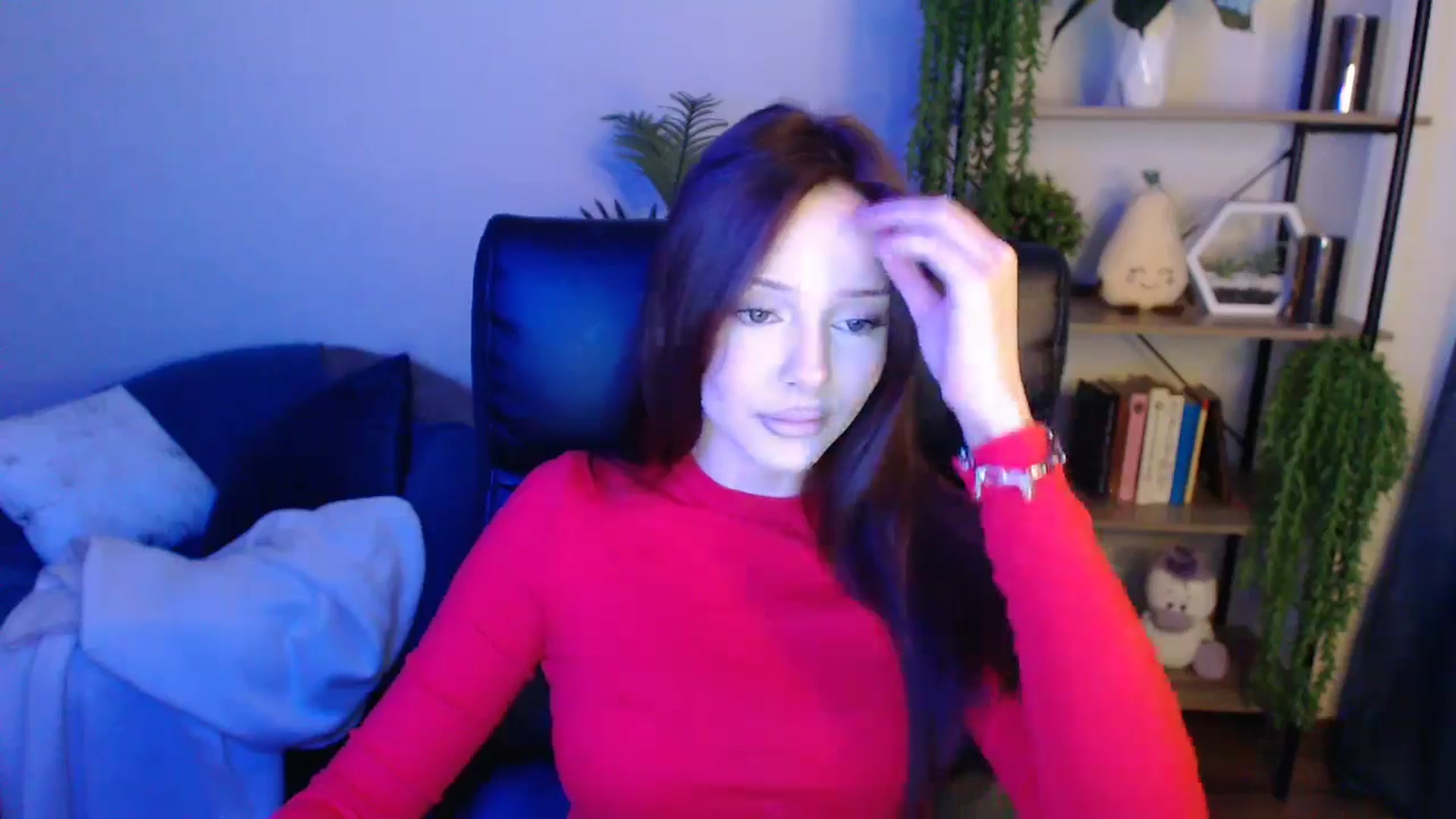 Gallery image thumbnail from KateManelli's myfreecams stream on, 04/16/2025, 11:51 image 17 of 20