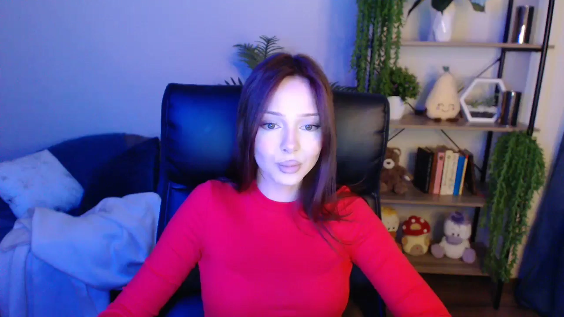 Gallery image thumbnail from KateManelli's myfreecams stream on, 04/16/2025, 13:29 image 14 of 20