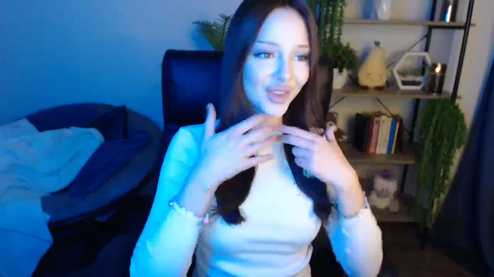 Gallery image thumbnail from KateManelli's myfreecams stream on, 04/18/2025, 13:52 image 20 of 20