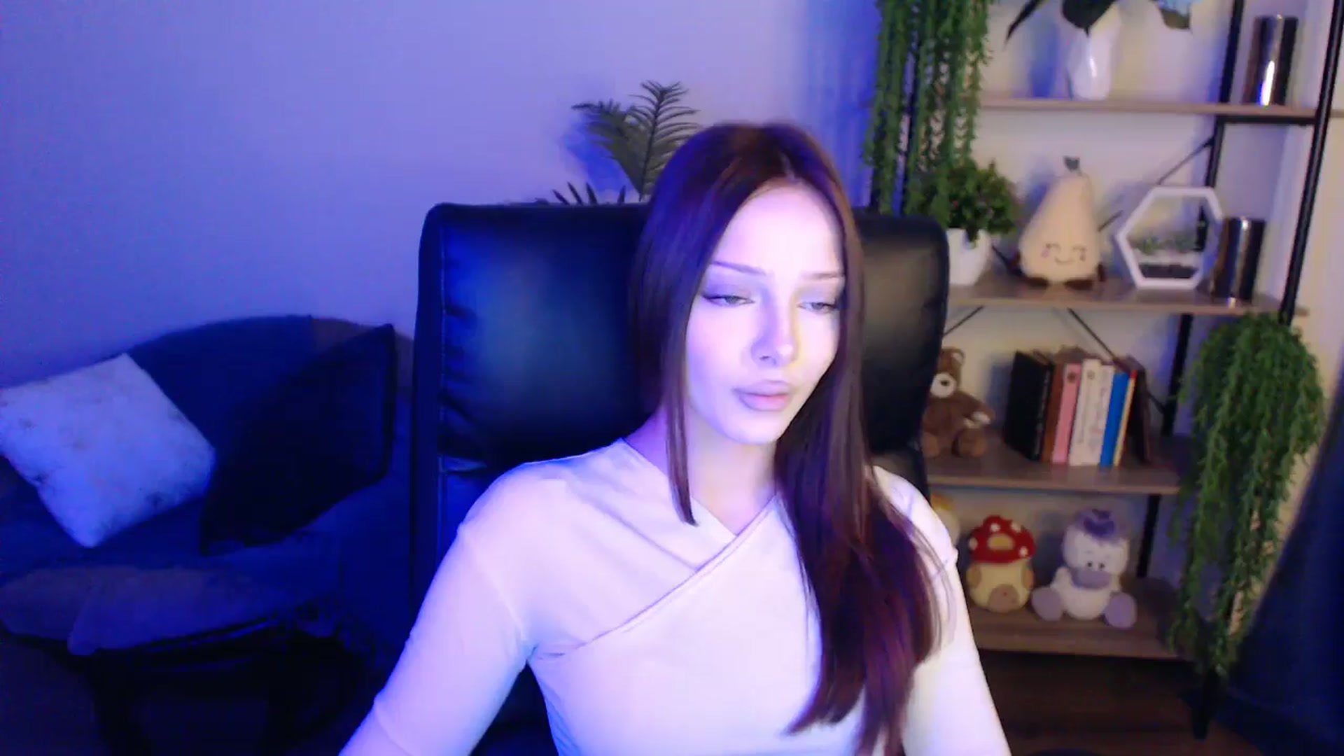 Gallery image thumbnail from KateManelli's myfreecams stream on, 04/19/2025, 09:19 image 15 of 20