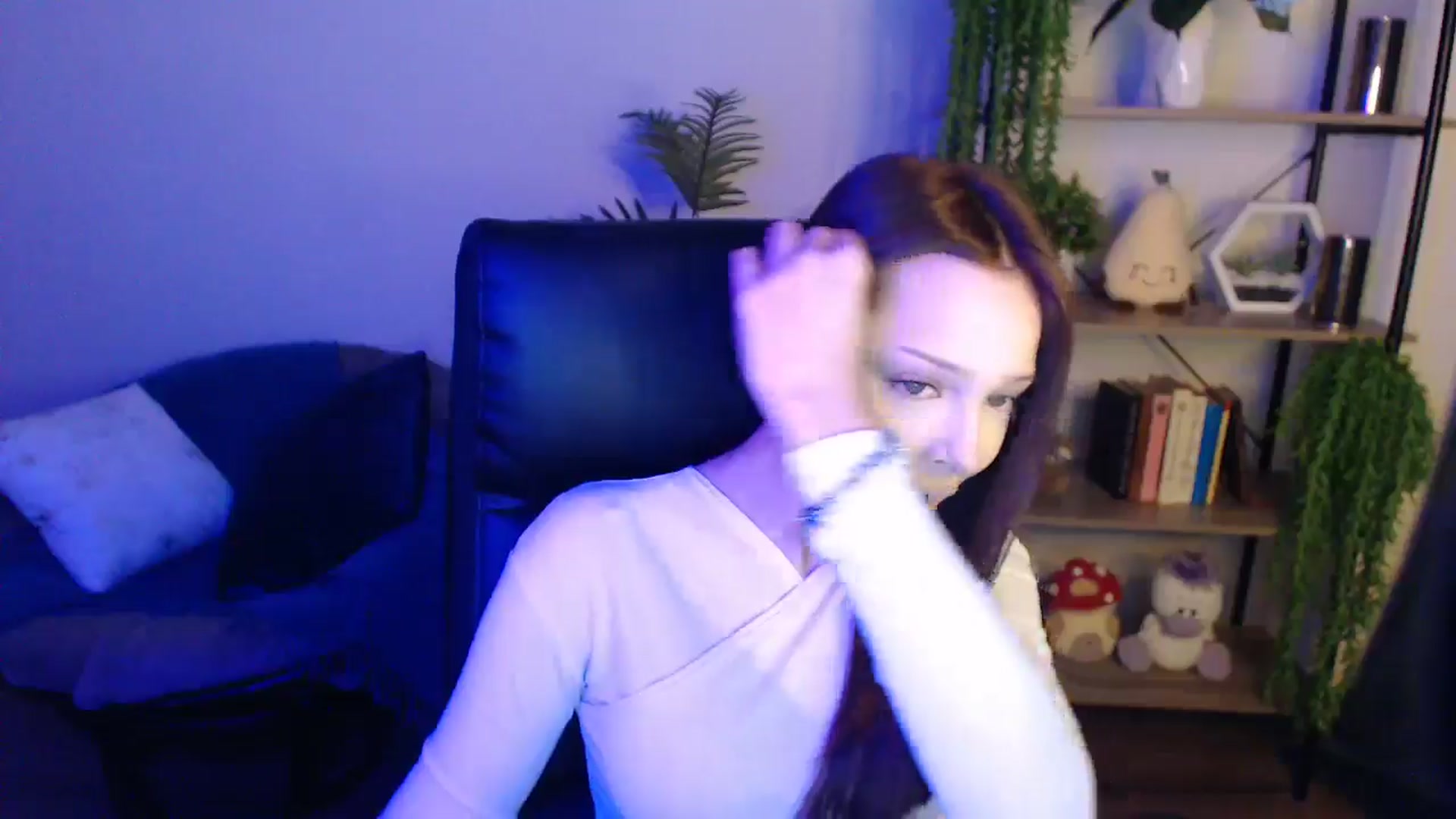 Gallery image thumbnail from KateManelli's myfreecams stream on, 04/19/2025, 09:19 image 14 of 20