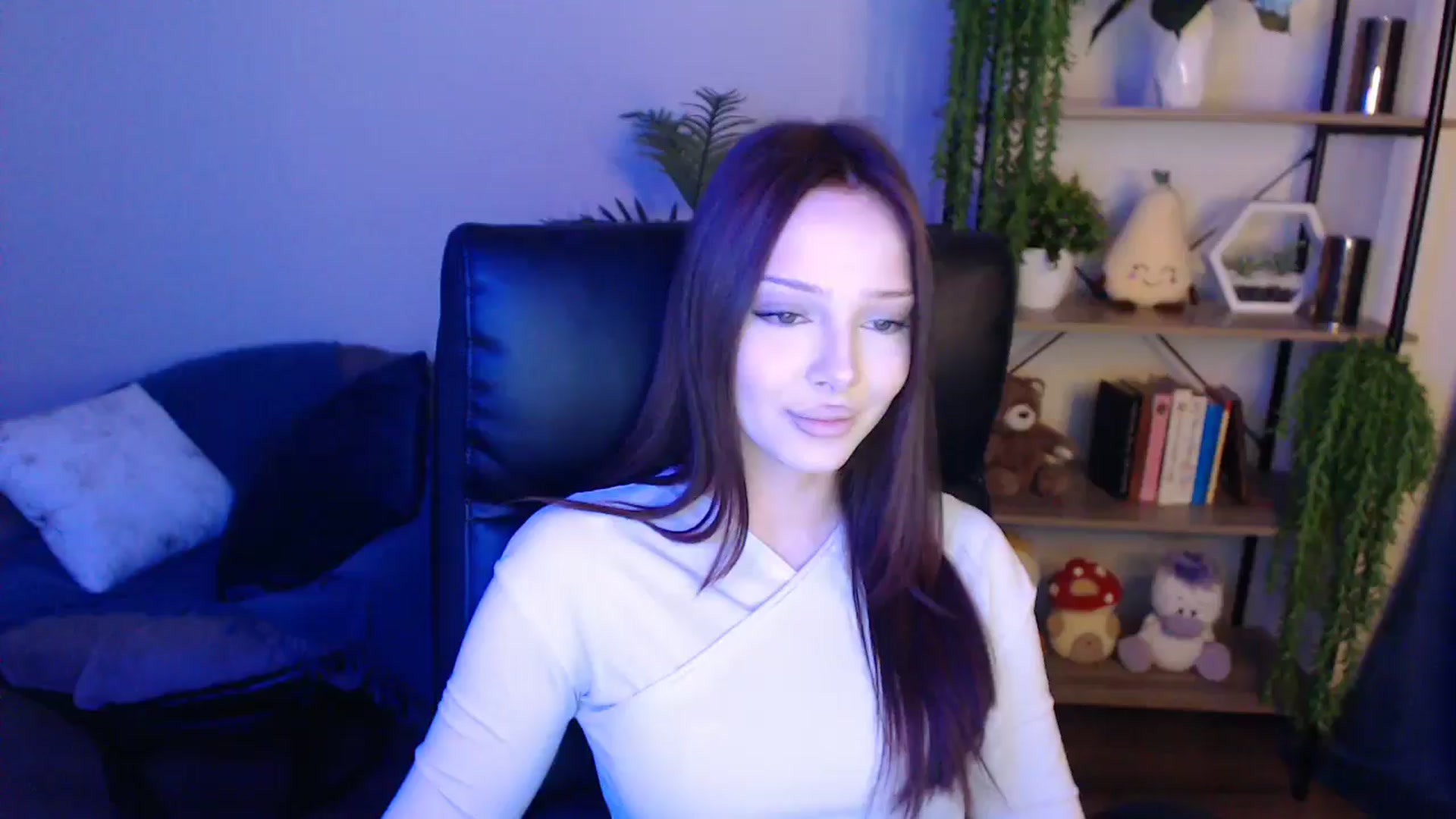 Gallery image thumbnail from KateManelli's myfreecams stream on, 04/19/2025, 09:19 image 1 of 20