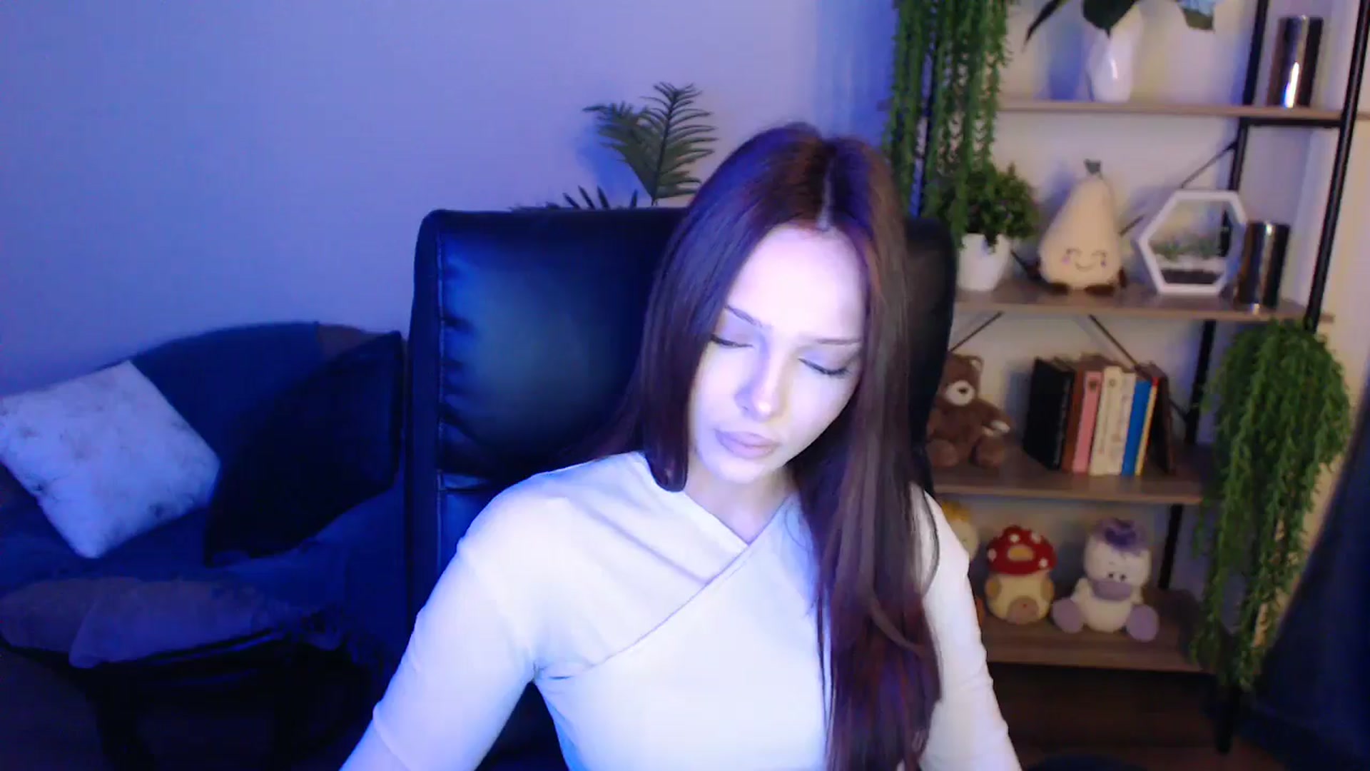 Gallery image thumbnail from KateManelli's myfreecams stream on, 04/19/2025, 09:19 image 2 of 20