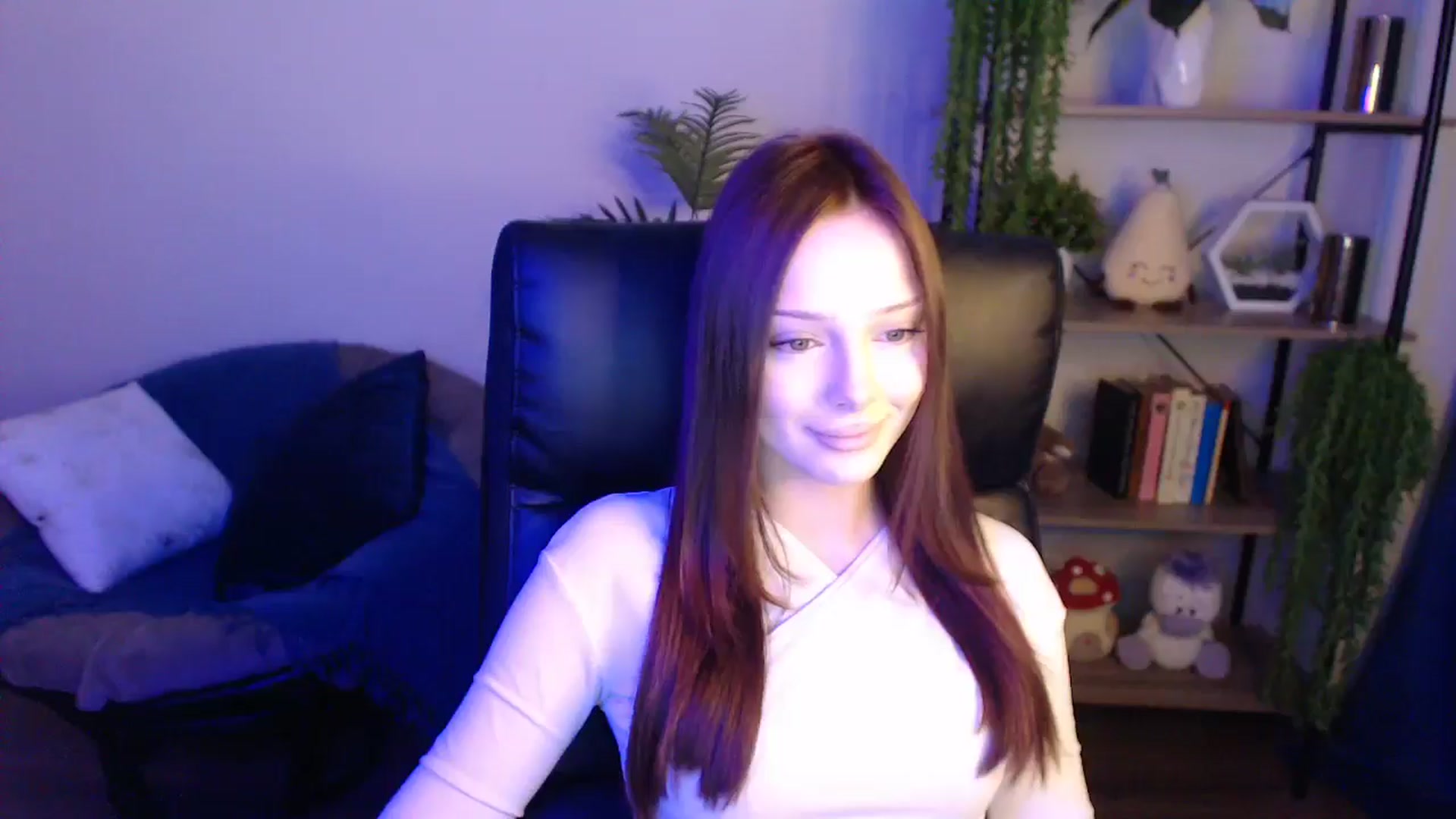 Gallery image thumbnail from KateManelli's myfreecams stream on, 04/19/2025, 10:19 image 9 of 20