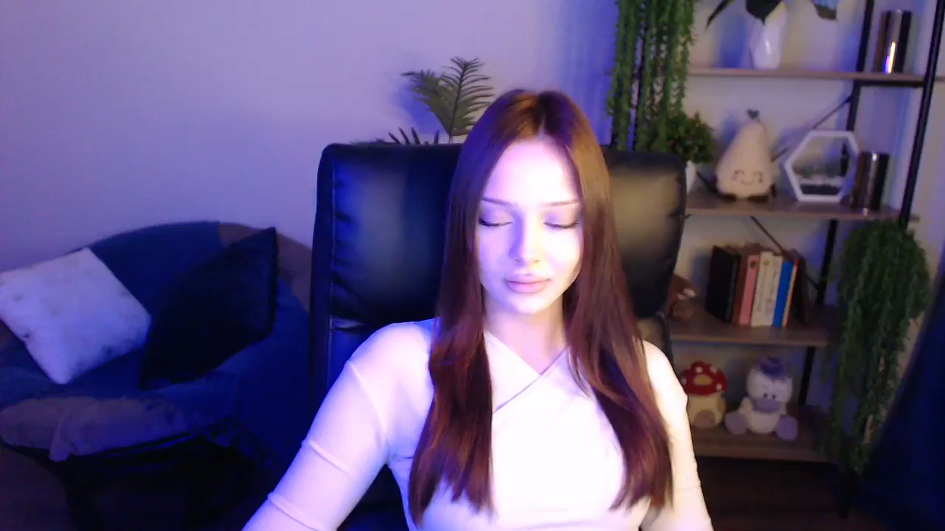 Gallery image thumbnail from KateManelli's myfreecams stream on, 04/19/2025, 10:19 image 17 of 20