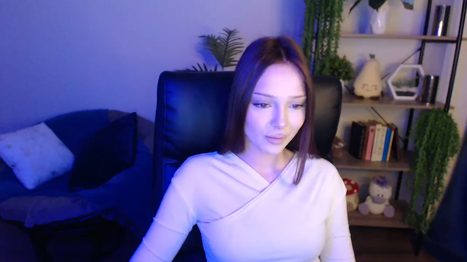 Gallery image thumbnail from KateManelli's myfreecams stream on, 04/19/2025, 10:19 image 6 of 20
