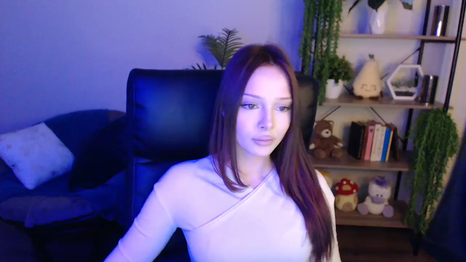 Gallery image thumbnail from KateManelli's myfreecams stream on, 04/19/2025, 10:19 image 1 of 20