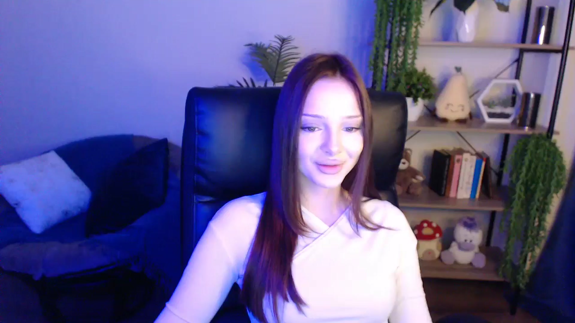 Gallery image thumbnail from KateManelli's myfreecams stream on, 04/19/2025, 11:01 image 15 of 20