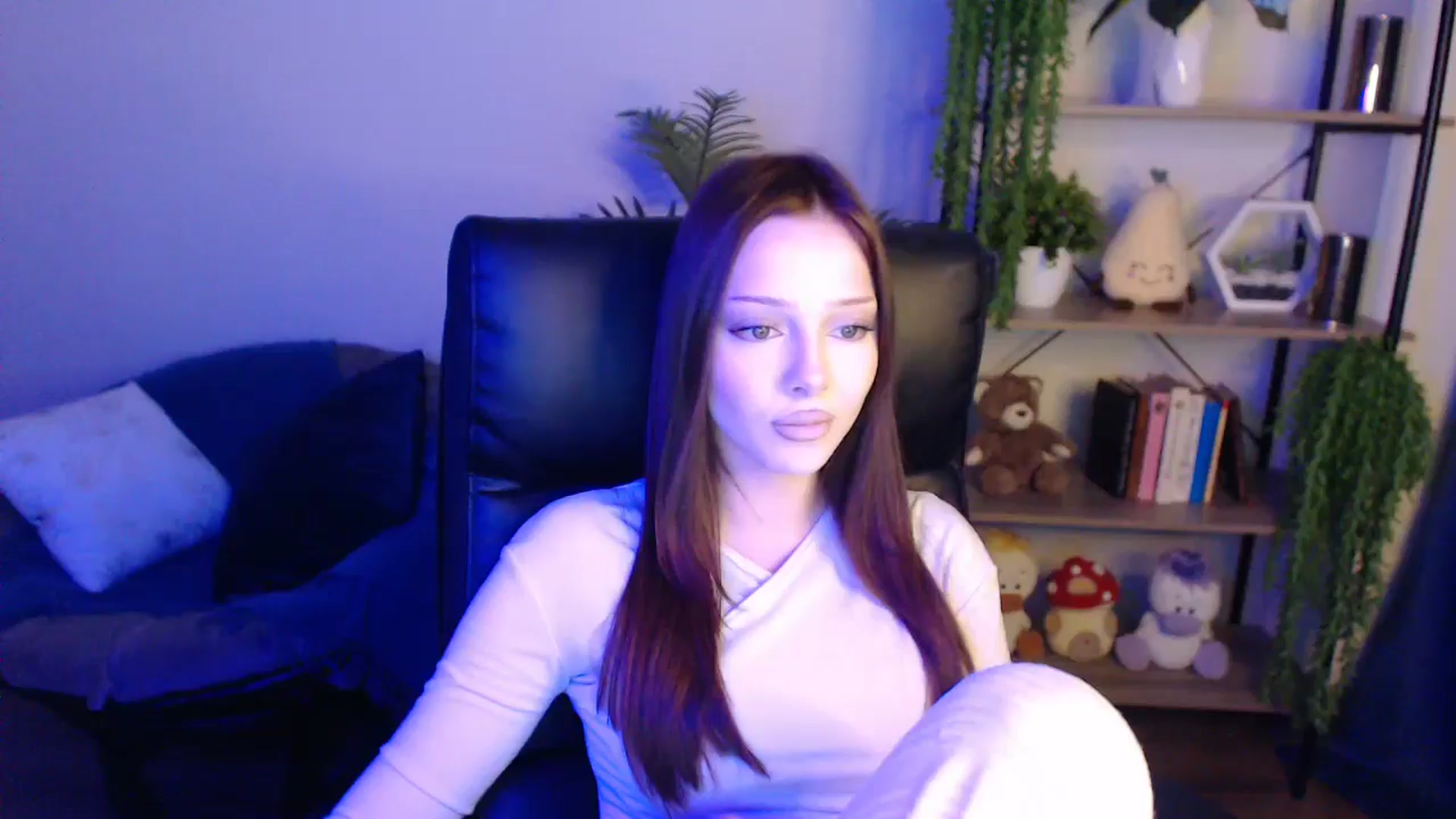 Gallery image thumbnail from KateManelli's myfreecams stream on, 04/19/2025, 13:05 image 3 of 20