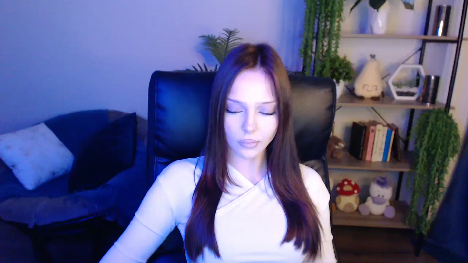 Gallery image thumbnail from KateManelli's myfreecams stream on, 04/19/2025, 13:05 image 18 of 20
