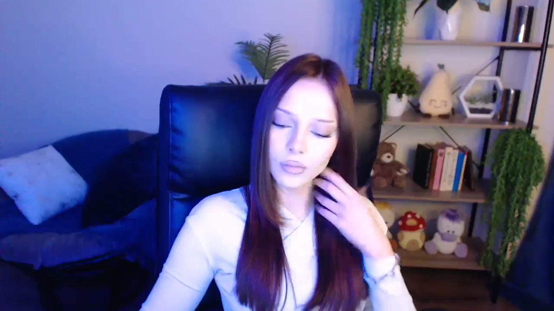 Gallery image thumbnail from KateManelli's myfreecams stream on, 04/19/2025, 13:32 image 19 of 20