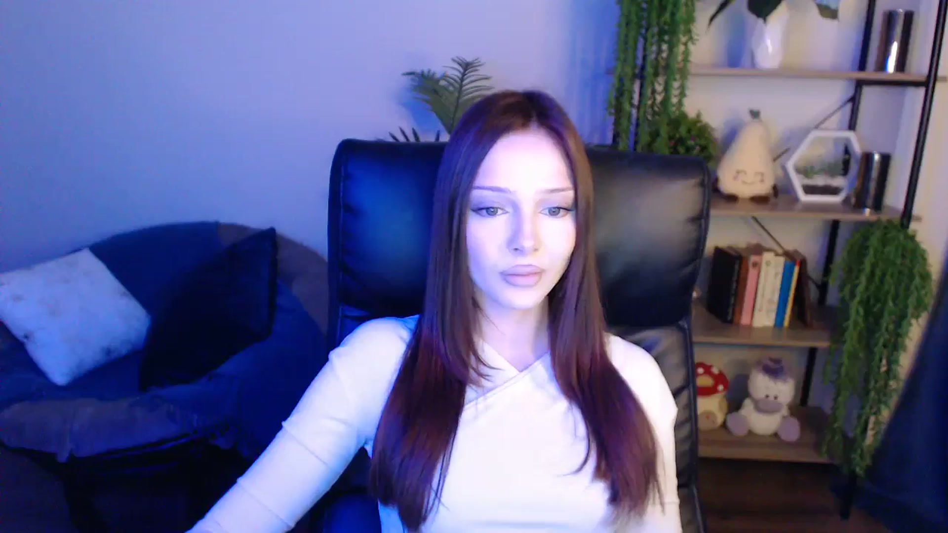 Gallery image thumbnail from KateManelli's myfreecams stream on, 04/19/2025, 13:32 image 7 of 20
