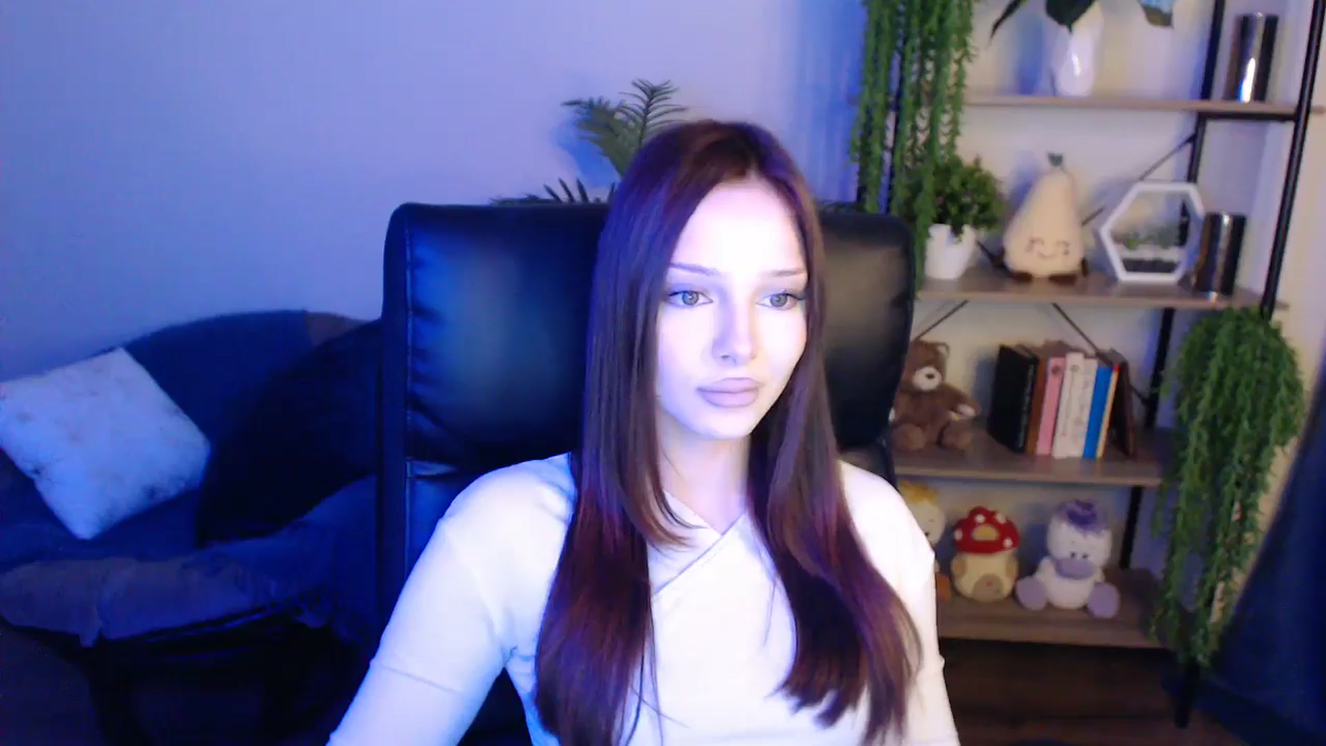 Gallery image thumbnail from KateManelli's myfreecams stream on, 04/19/2025, 13:32 image 14 of 20
