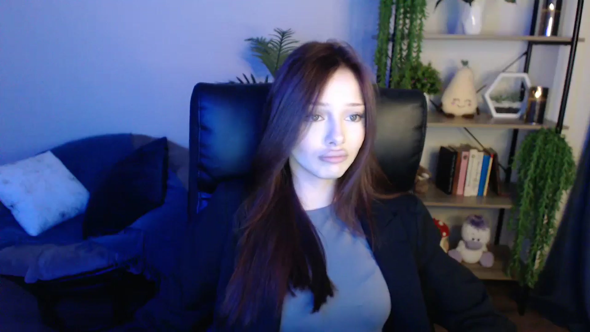 Gallery image thumbnail from KateManelli's myfreecams stream on, 04/21/2025, 09:03 image 19 of 20