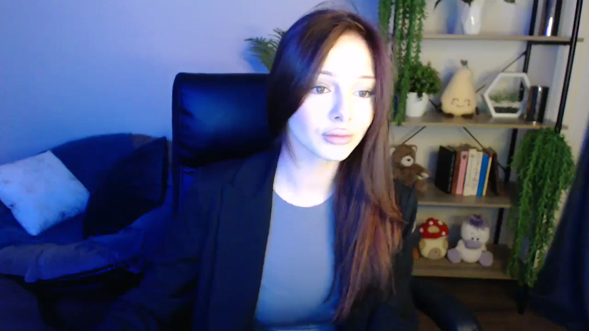 Gallery image thumbnail from KateManelli's myfreecams stream on, 04/21/2025, 09:03 image 2 of 20