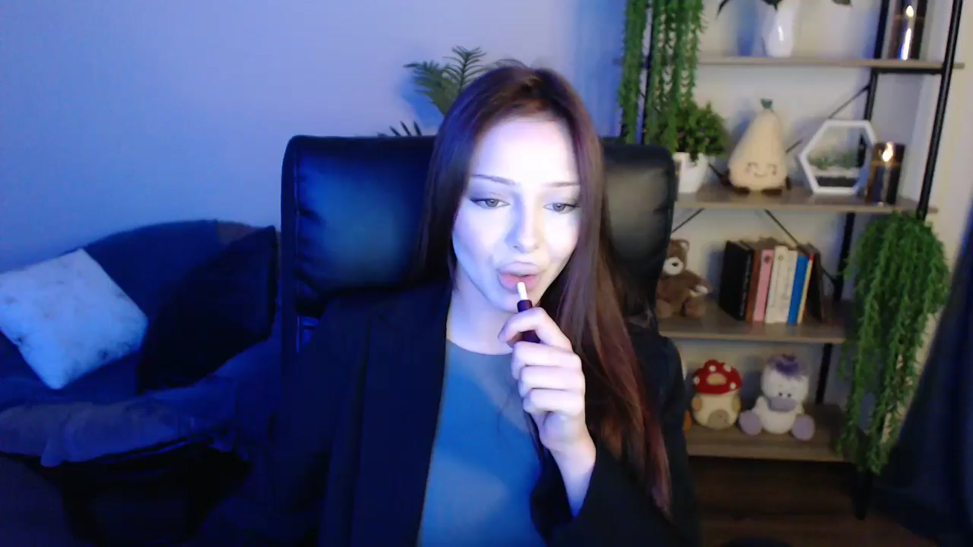 Gallery image thumbnail from KateManelli's myfreecams stream on, 04/21/2025, 09:03 image 4 of 20
