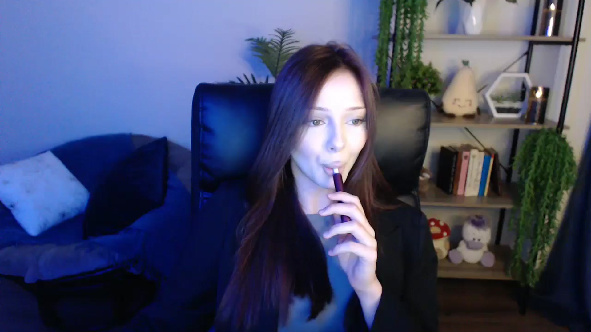 Gallery image thumbnail from KateManelli's myfreecams stream on, 04/21/2025, 09:03 image 20 of 20