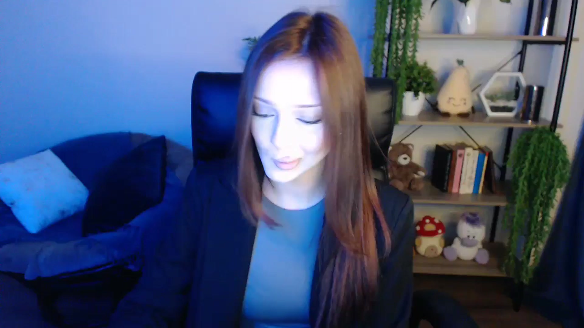 Gallery image thumbnail from KateManelli's myfreecams stream on, 04/21/2025, 09:03 image 1 of 20