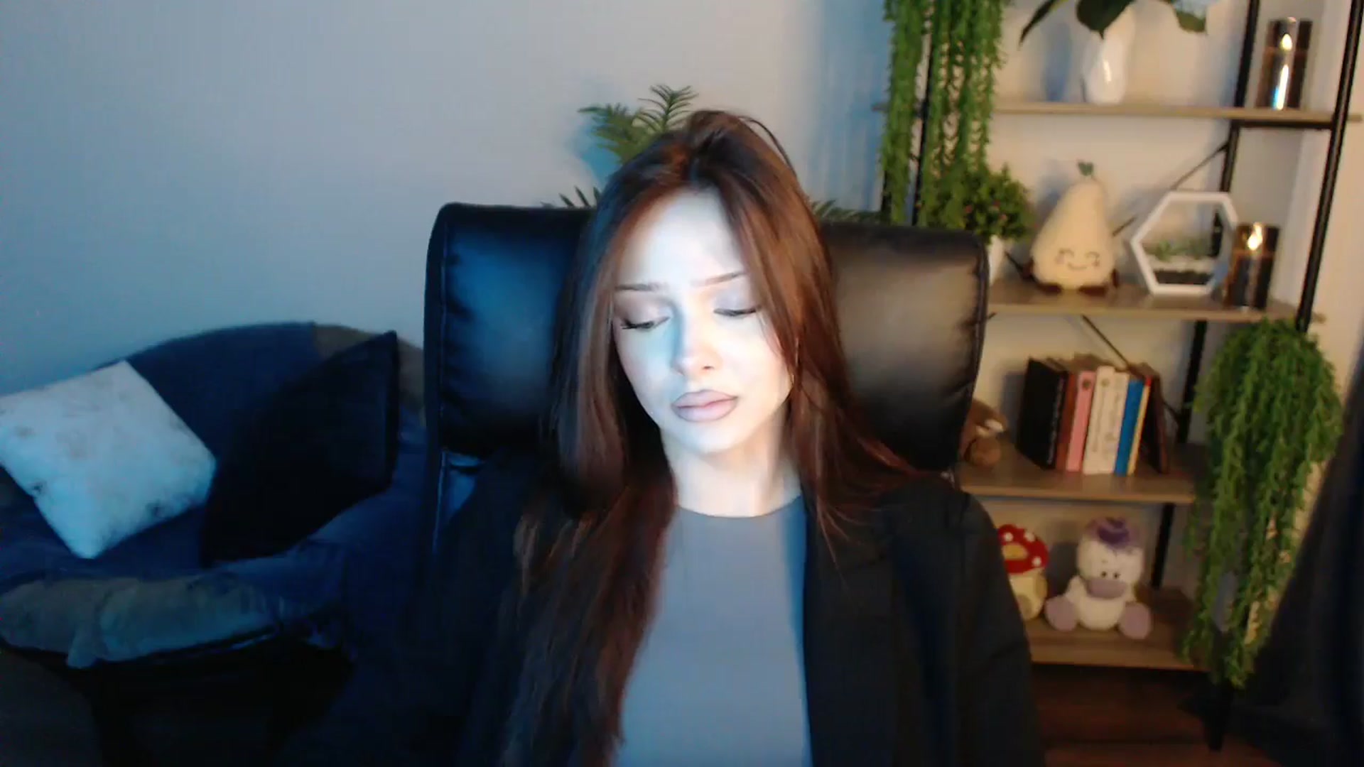 Gallery image thumbnail from KateManelli's myfreecams stream on, 04/21/2025, 12:19 image 19 of 20