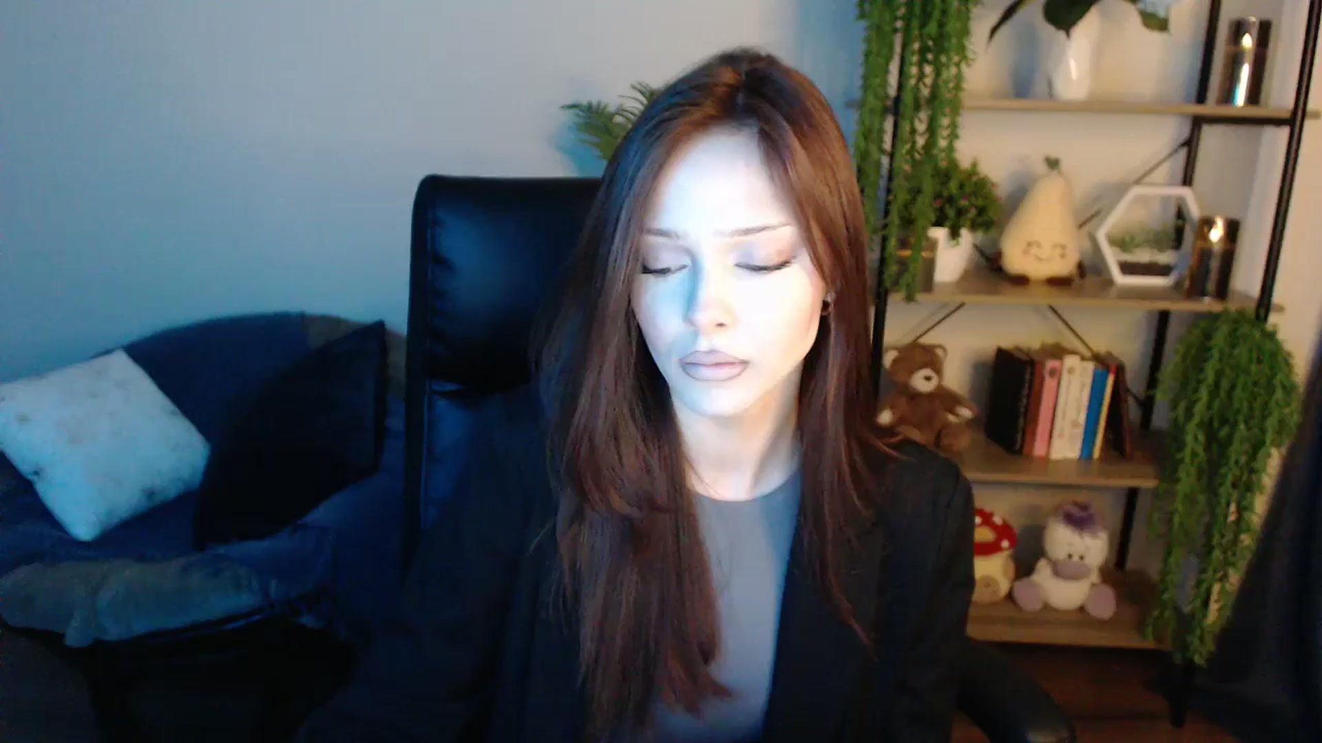 Gallery image thumbnail from KateManelli's myfreecams stream on, 04/21/2025, 12:19 image 6 of 20