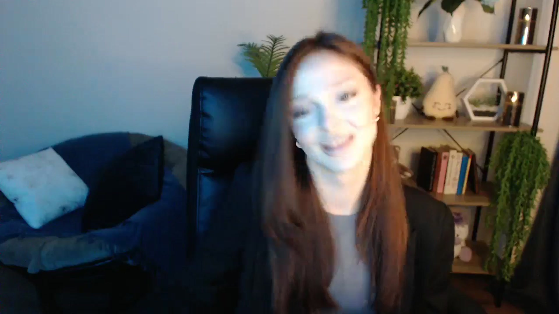 Gallery image thumbnail from KateManelli's myfreecams stream on, 04/21/2025, 13:14 image 3 of 20