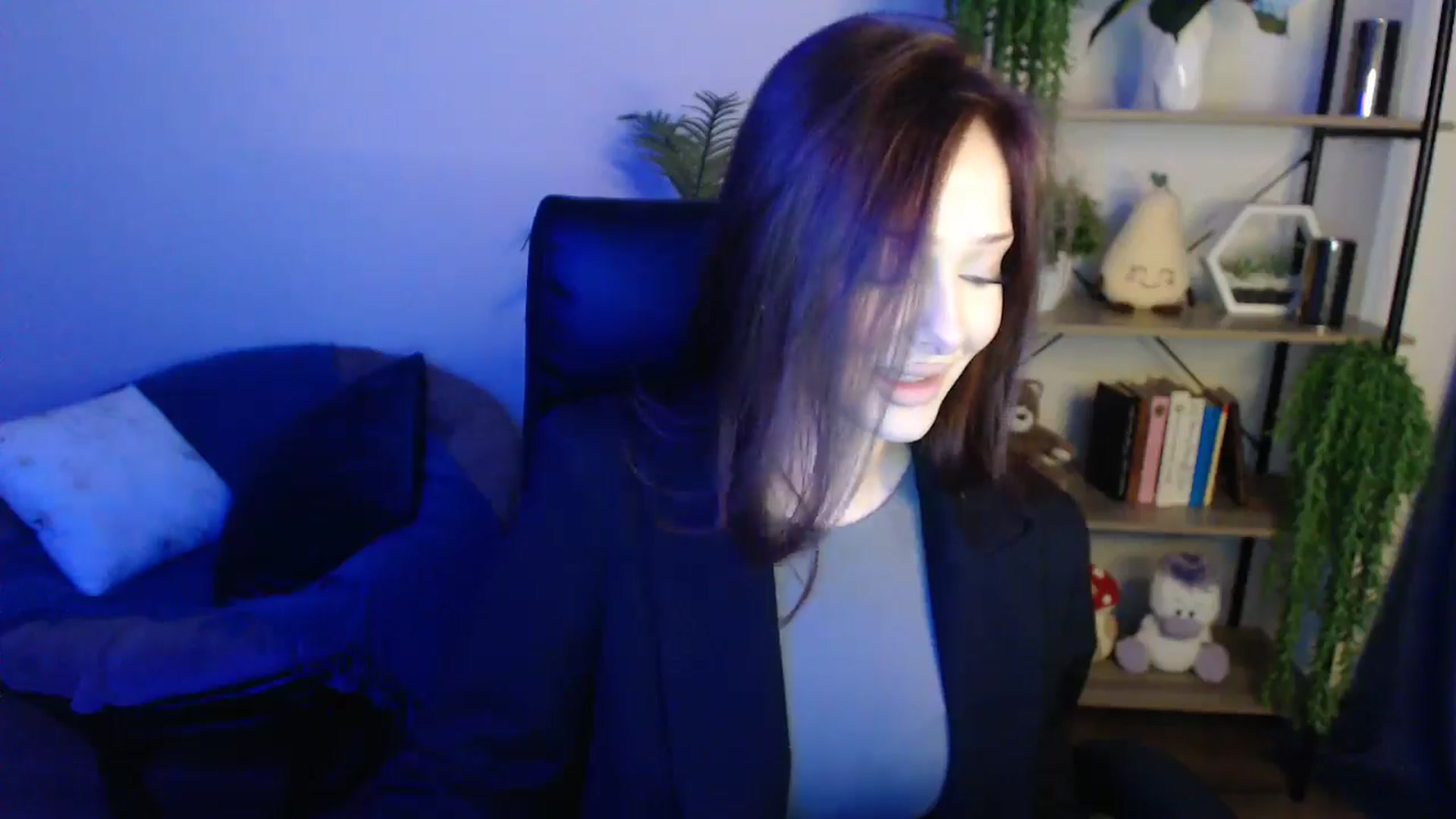 Gallery image thumbnail from KateManelli's myfreecams stream on, 04/21/2025, 13:58 image 19 of 20