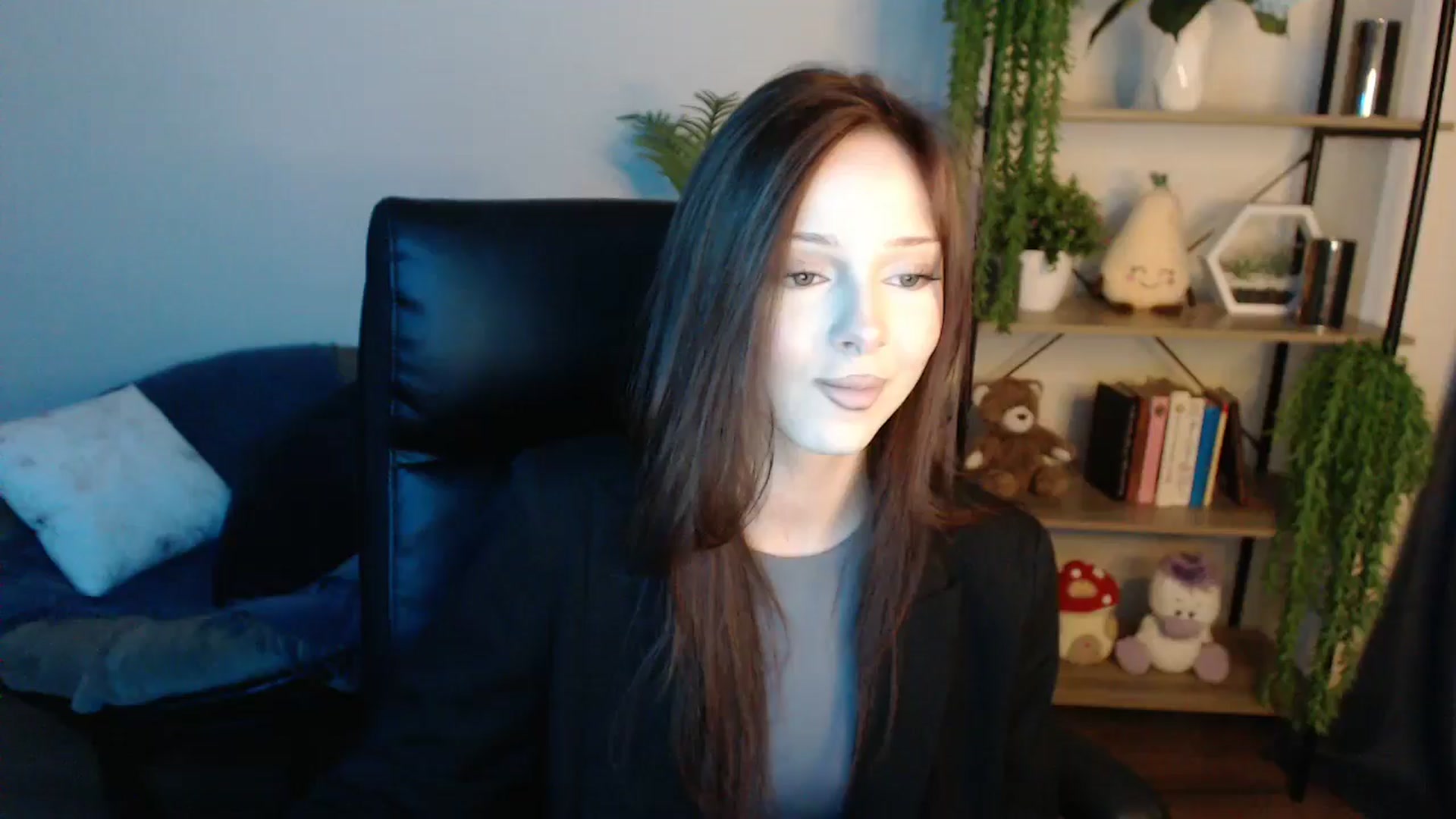 Gallery image thumbnail from KateManelli's myfreecams stream on, 04/21/2025, 13:58 image 1 of 20