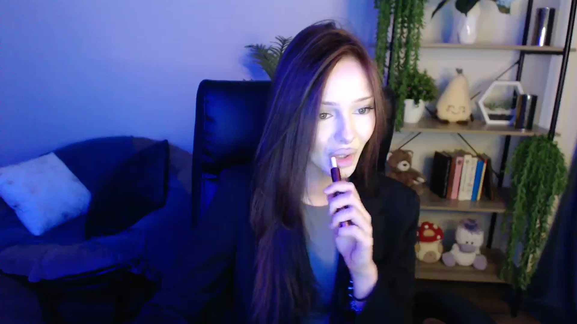 Gallery image thumbnail from KateManelli's myfreecams stream on, 04/21/2025, 13:58 image 5 of 20