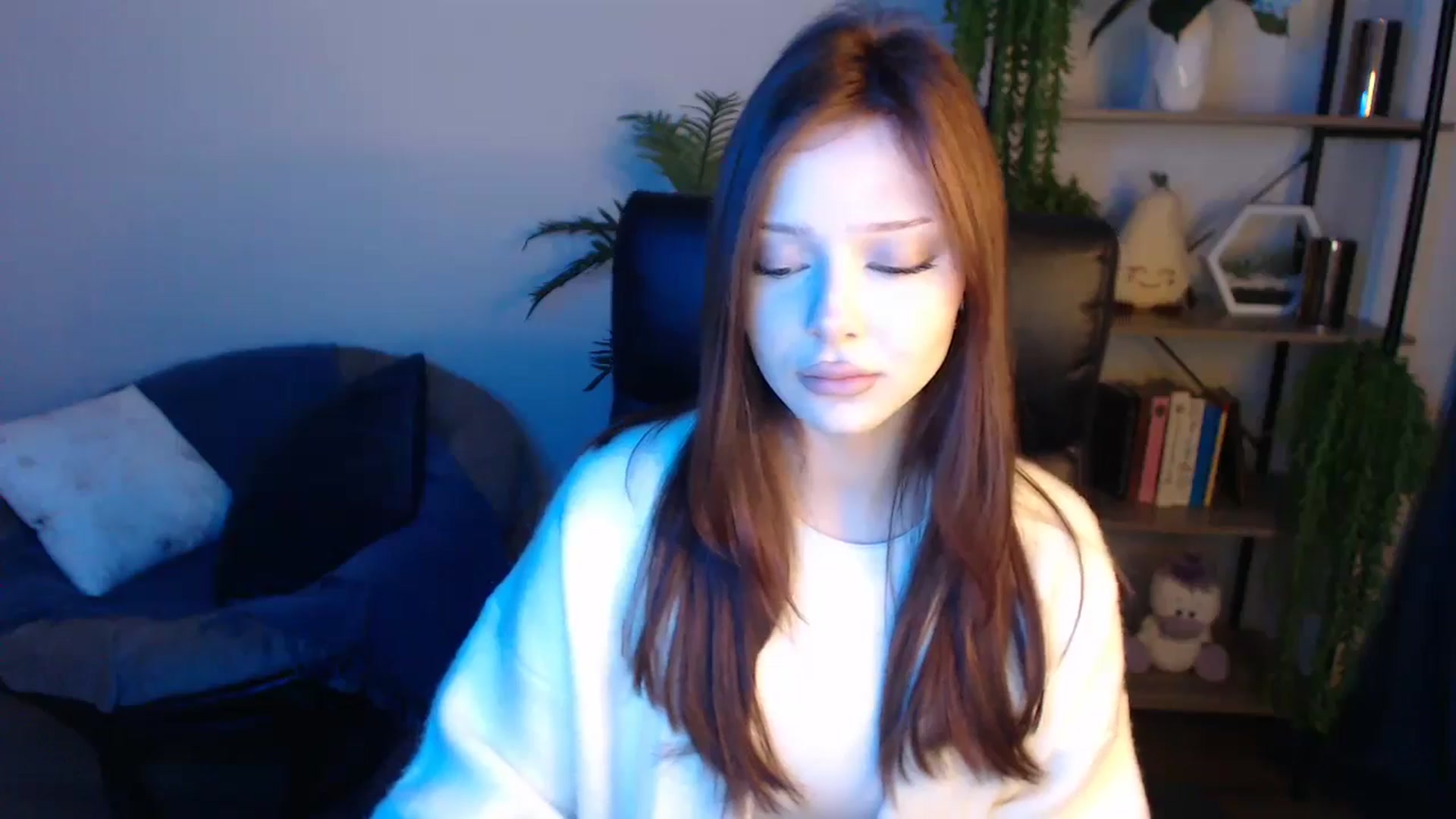 Gallery image thumbnail from KateManelli's myfreecams stream on, 04/22/2025, 09:23 image 2 of 20