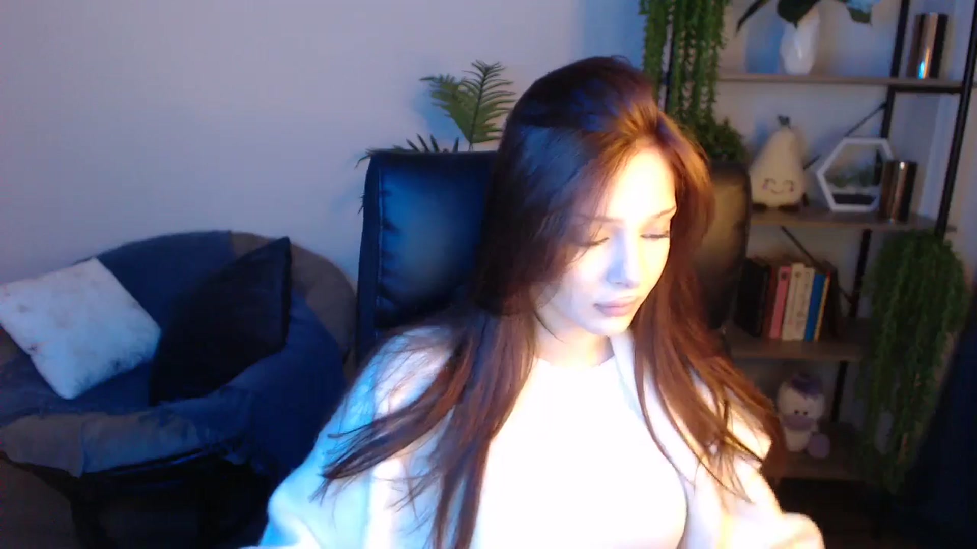 Gallery image thumbnail from KateManelli's myfreecams stream on, 04/22/2025, 09:23 image 11 of 20