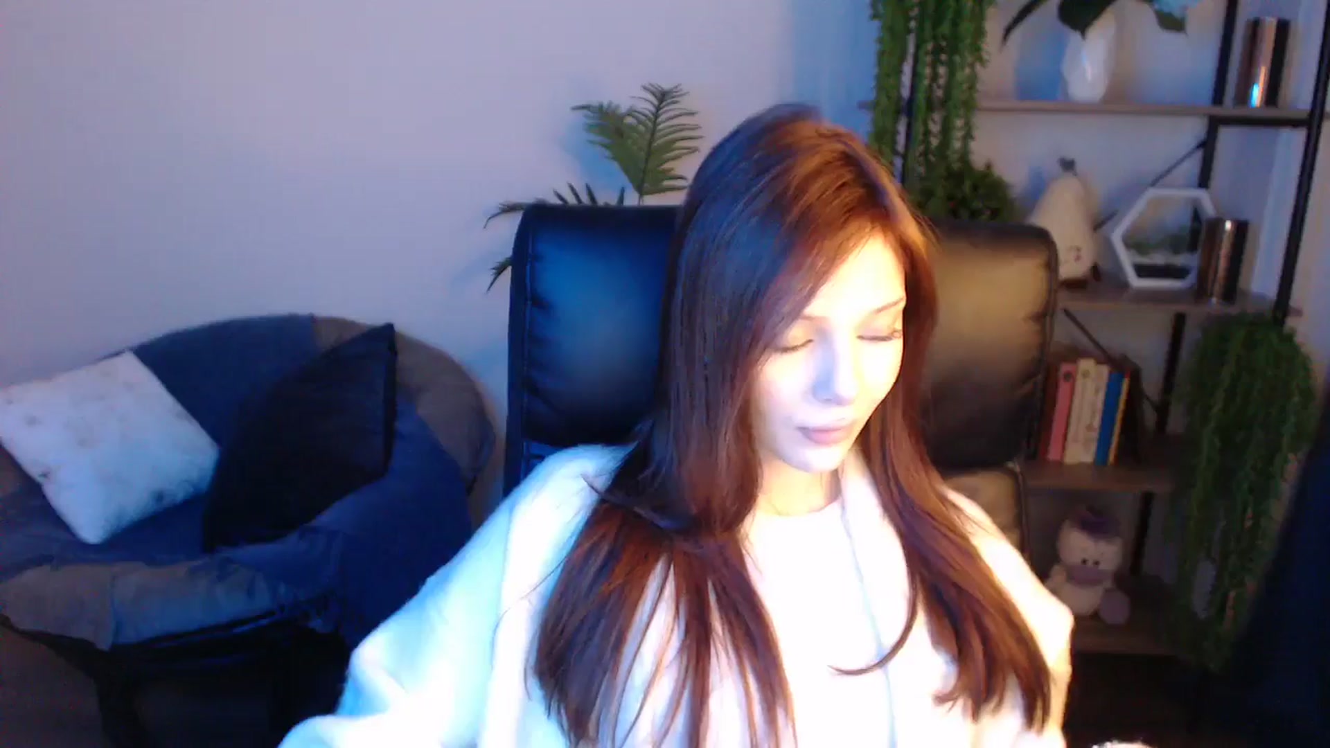 Gallery image thumbnail from KateManelli's myfreecams stream on, 04/22/2025, 09:23 image 18 of 20