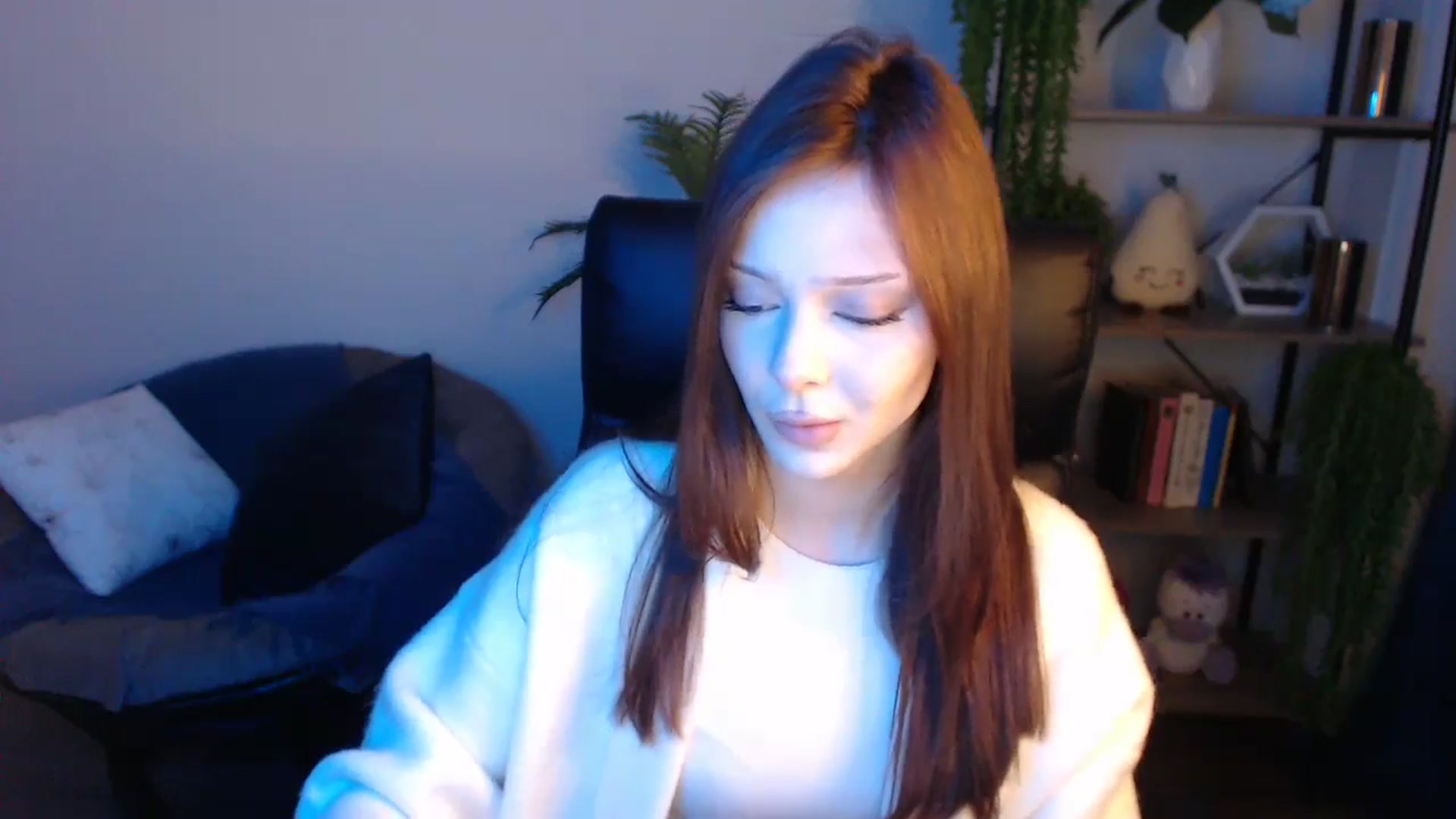 Gallery image thumbnail from KateManelli's myfreecams stream on, 04/22/2025, 09:48 image 10 of 20