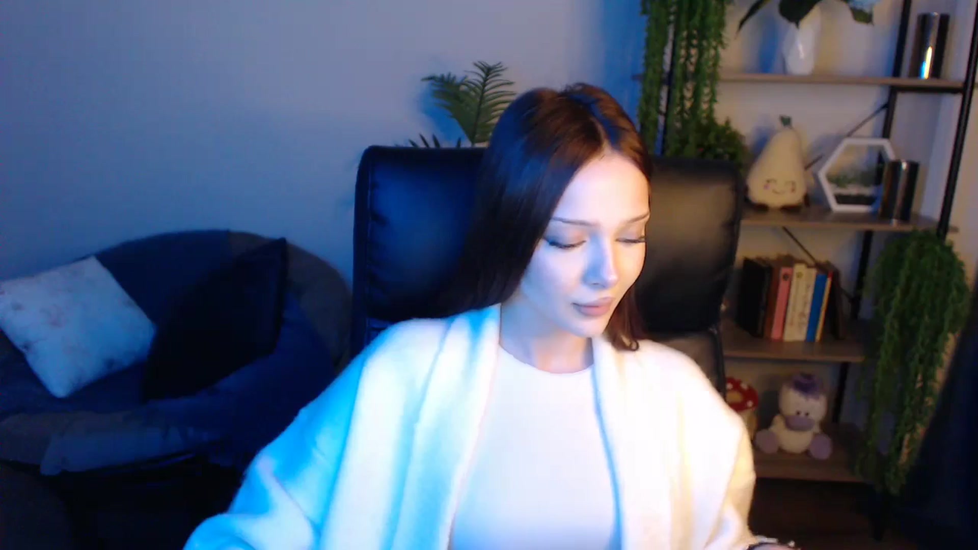 Gallery image thumbnail from KateManelli's myfreecams stream on, 04/22/2025, 11:49 image 7 of 20