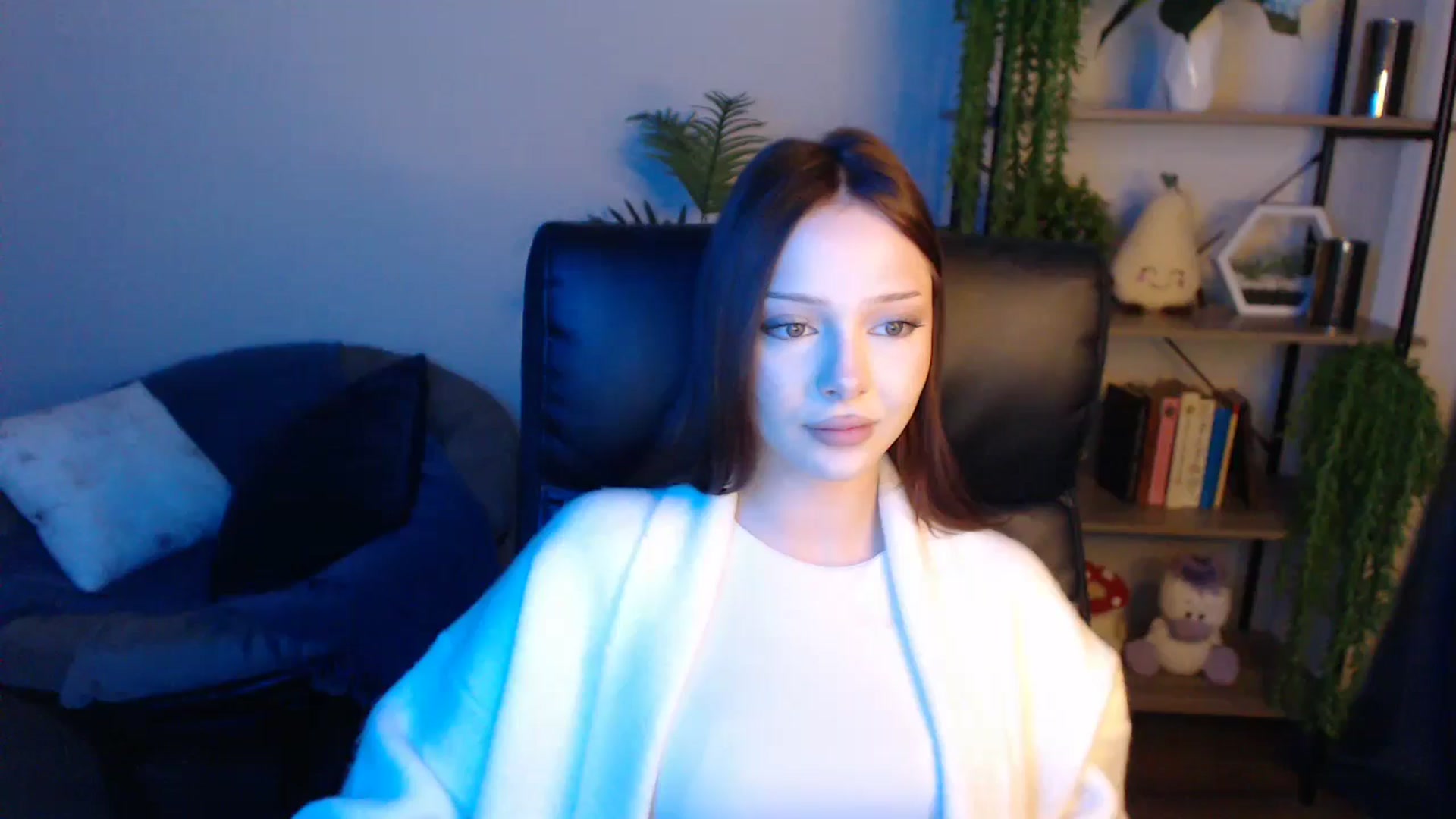 Gallery image thumbnail from KateManelli's myfreecams stream on, 04/22/2025, 11:49 image 18 of 20