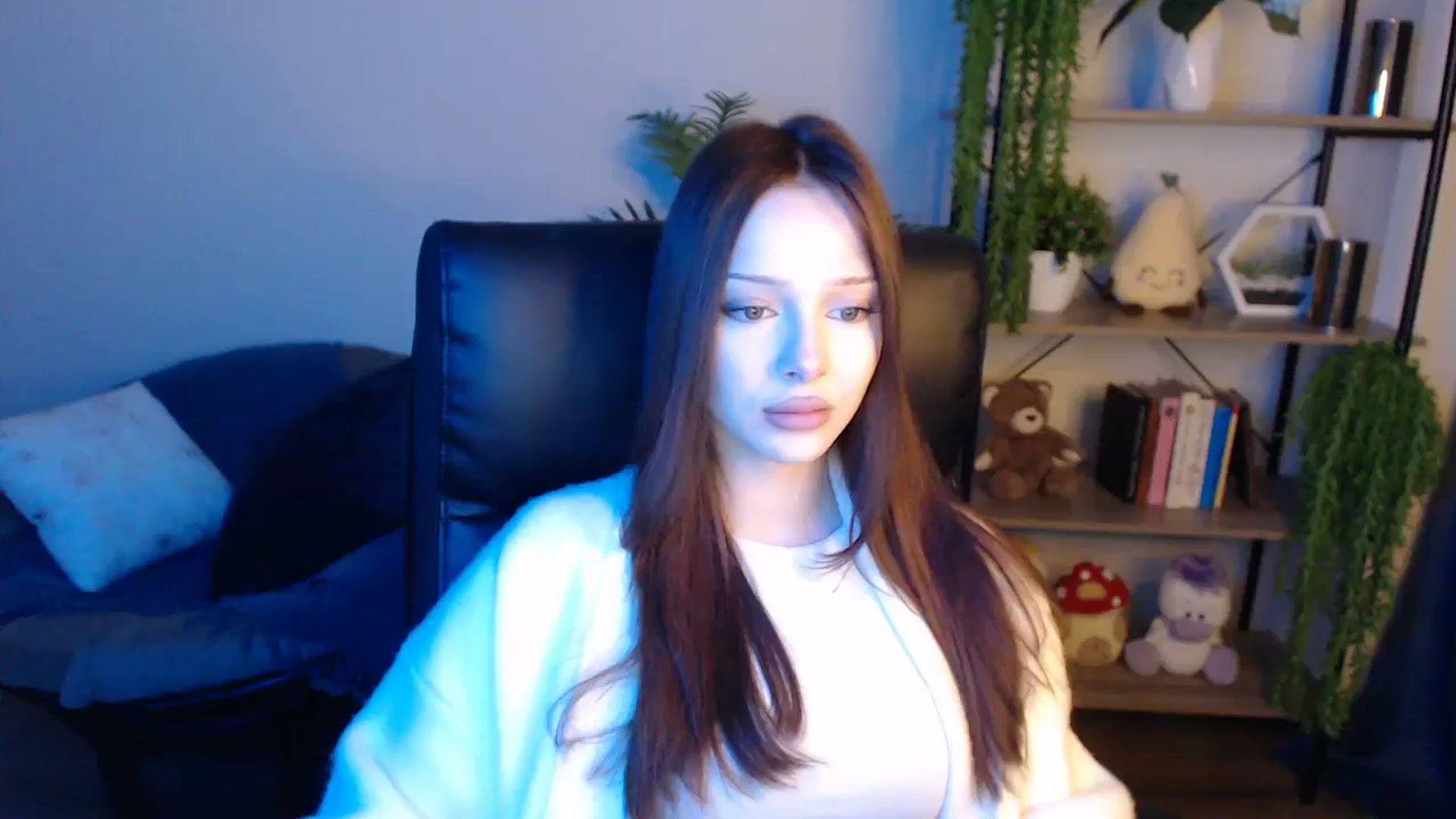 Gallery image thumbnail from KateManelli's myfreecams stream on, 04/22/2025, 12:23 image 10 of 20