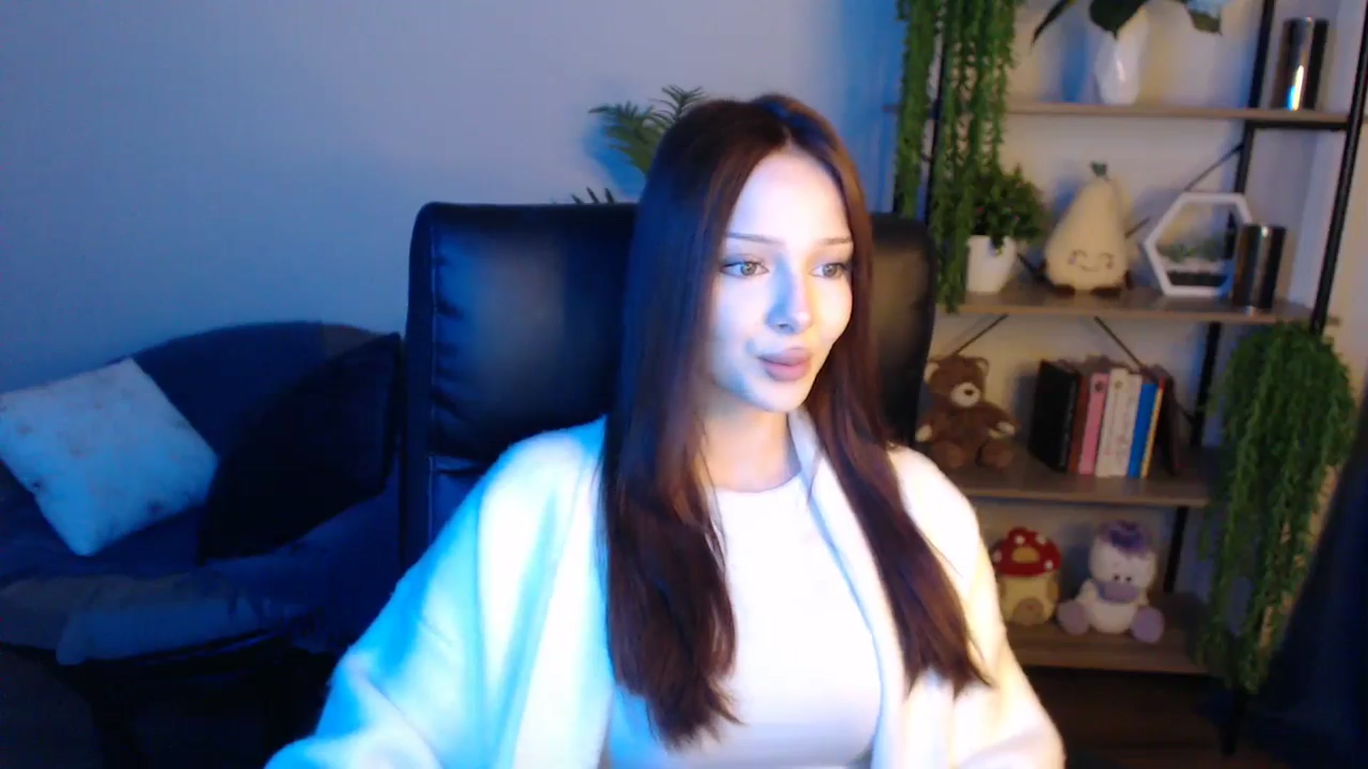 Gallery image thumbnail from KateManelli's myfreecams stream on, 04/22/2025, 12:23 image 5 of 20