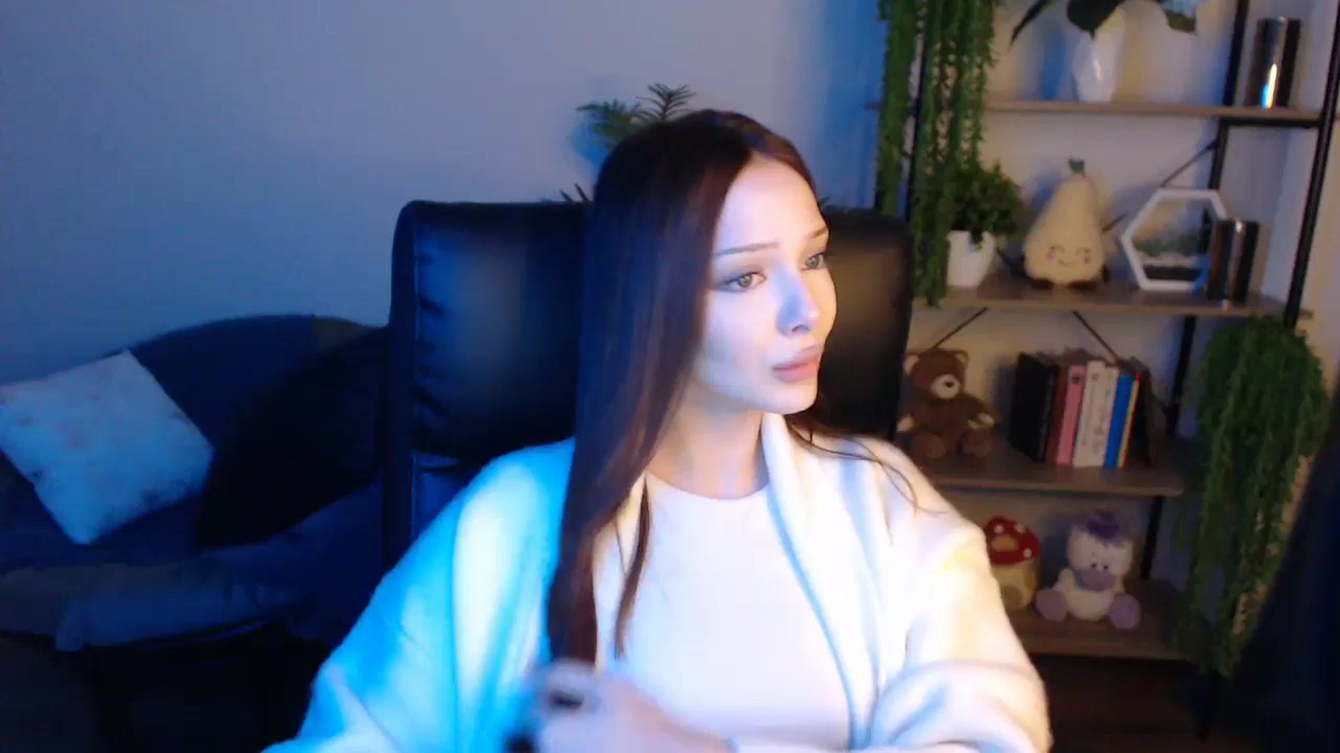 Gallery image thumbnail from KateManelli's myfreecams stream on, 04/22/2025, 12:23 image 11 of 20
