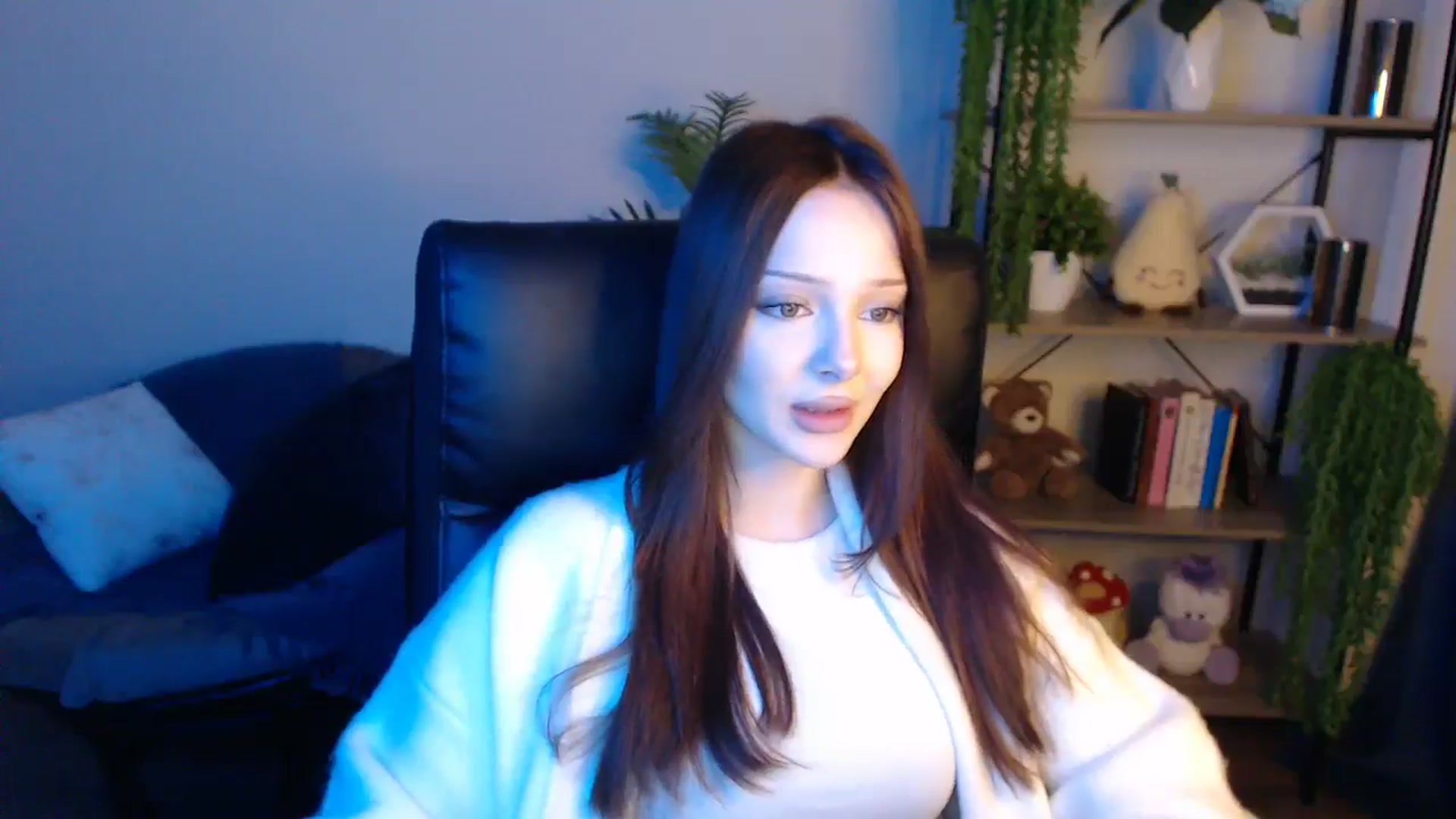 Gallery image thumbnail from KateManelli's myfreecams stream on, 04/22/2025, 12:23 image 9 of 20