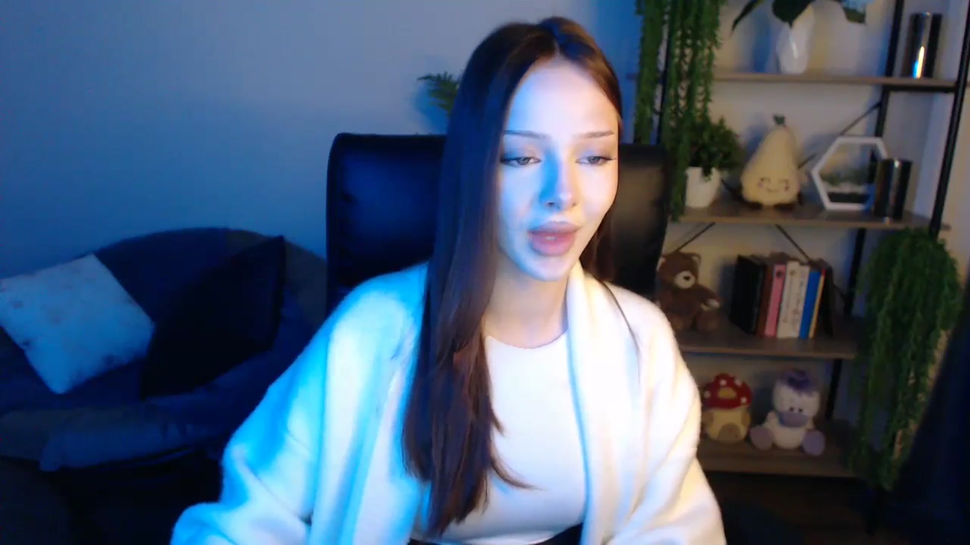 Gallery image thumbnail from KateManelli's myfreecams stream on, 04/22/2025, 12:47 image 11 of 20