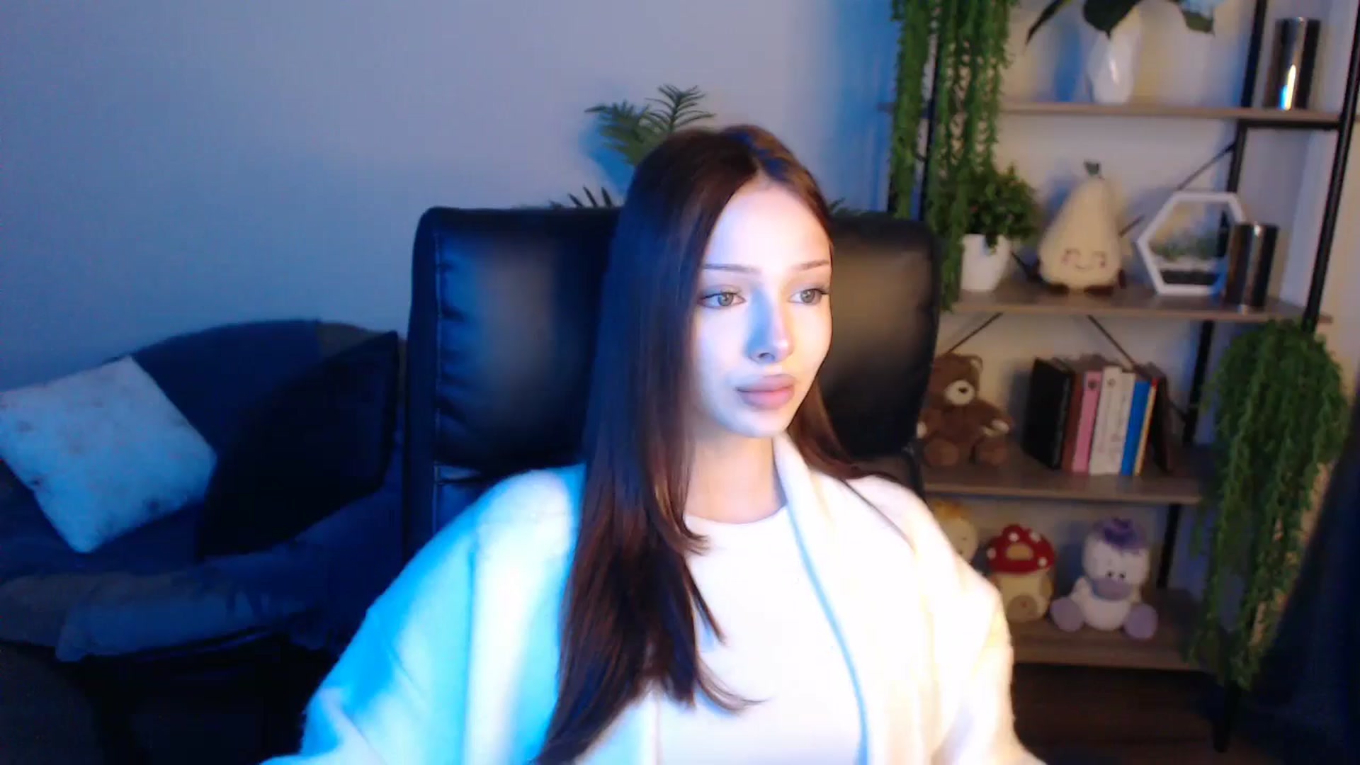 Gallery image thumbnail from KateManelli's myfreecams stream on, 04/22/2025, 12:47 image 3 of 20