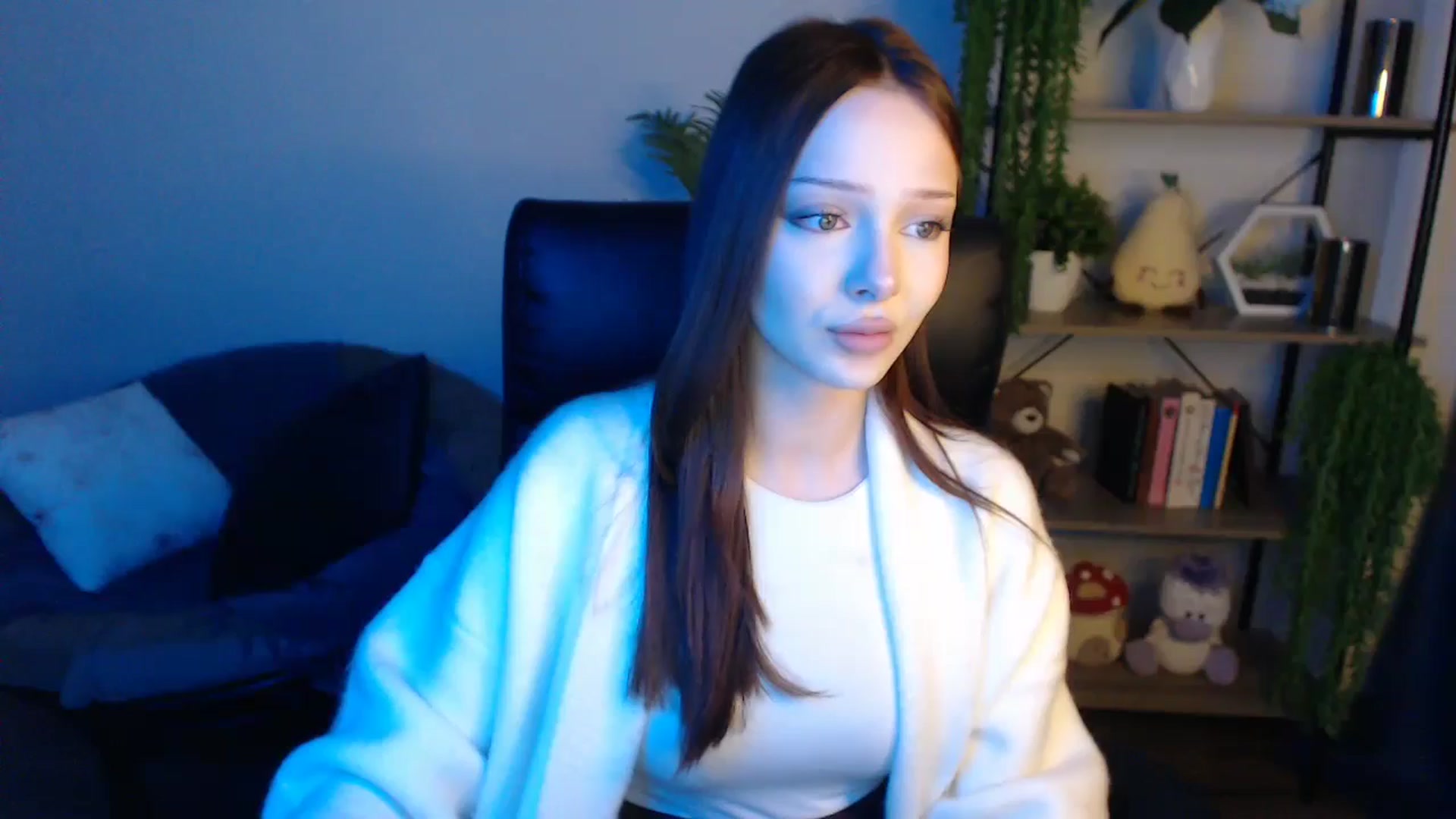 Gallery image thumbnail from KateManelli's myfreecams stream on, 04/22/2025, 12:47 image 4 of 20